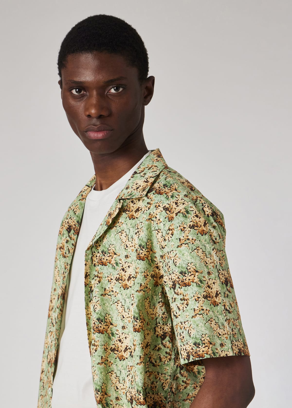 Men's Green Flower Print Short-Sleeve Shirt