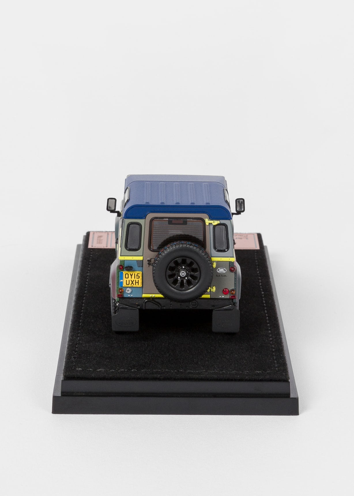 Paul Smith + Land Rover - Defender 90 1:43 Die Cast Metal