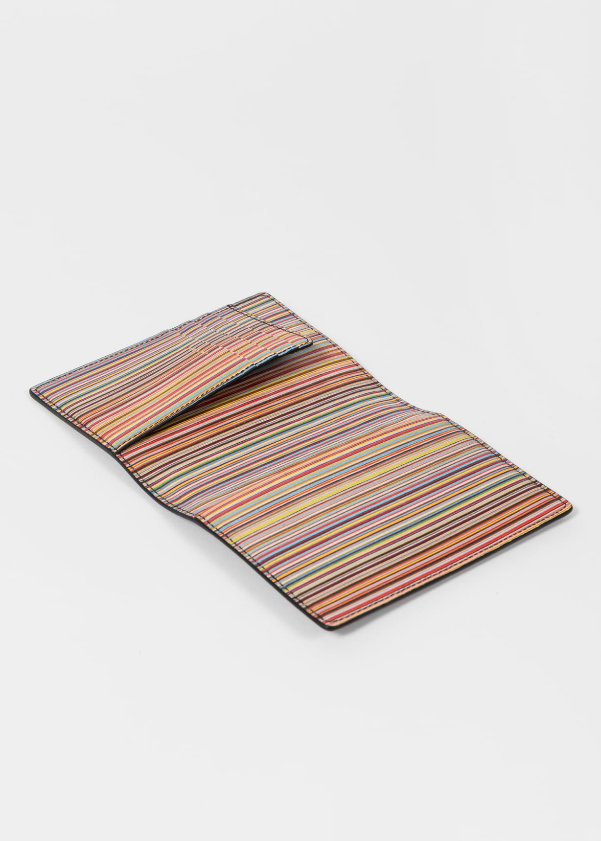 ポールスミスパスポートカバー　BPS714 Black 'Signature Stripe' Interior Leather Passport Cover