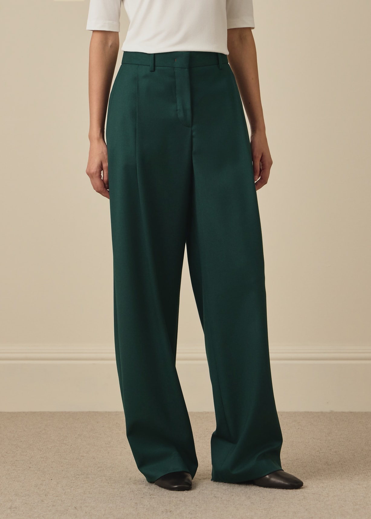 dark green dress pants women's Paul Smith A Suit To Travel In - Pleated Wide Leg Wool Trousers Colette Padded Square Neck no-US_Cross functional button for a Color:Walnut & Gray Khaki green