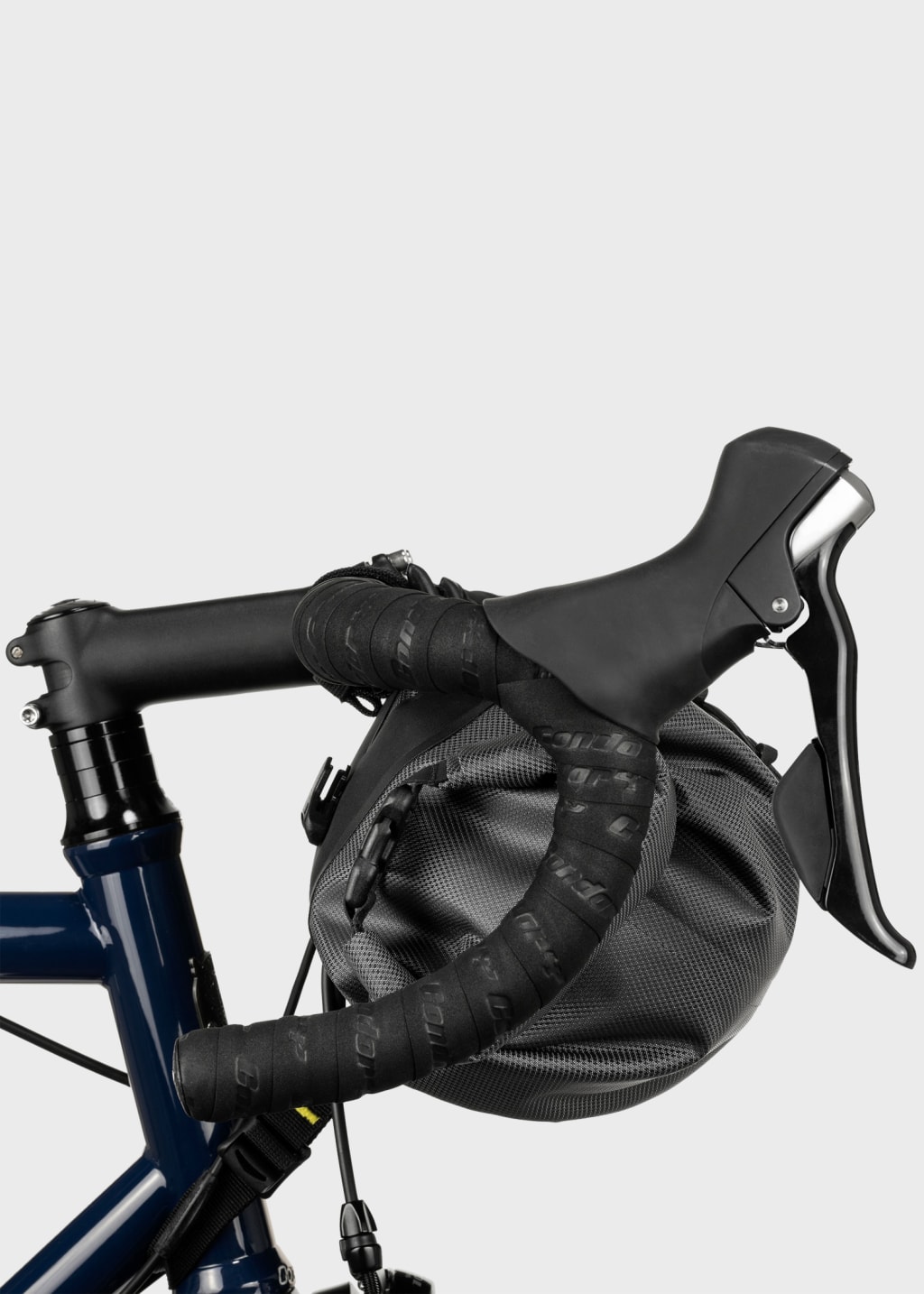 Detail View - 'Expedition' Handlebar Pack Cycling Bag by Apidura Paul Smith
