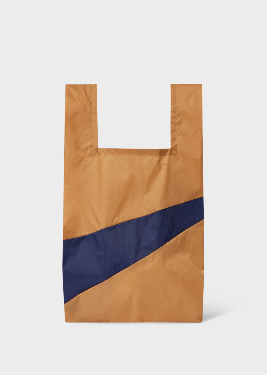 Camel & Navy 'The New Shopping Bag' by Susan Bijl - Medium