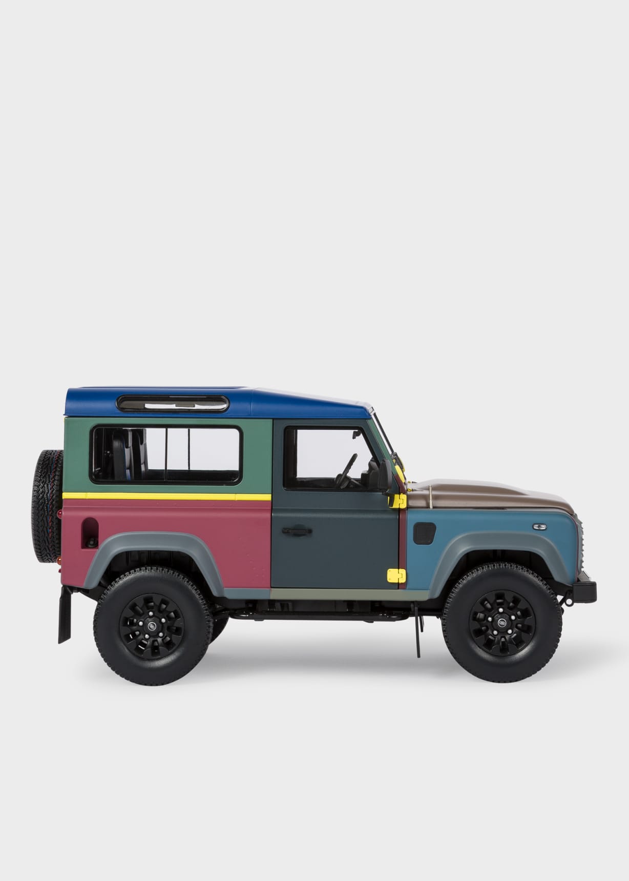 Paul Smith + Land Rover - Defender 90 1:18 Die Cast Metal