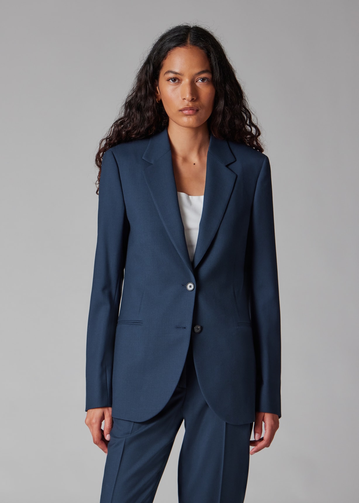 め*ー様 PaulSmith “A SUIT TO TRAVEL IN” 2BS A Suit To Travel In - Women's Navy Two-Button Wool Blazer