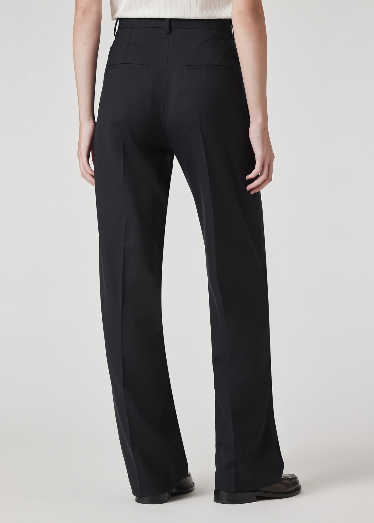 パンツ PAUL SMITH Woman Pants Black W1R347TP11074 79 Women's 'A Suit To Travel In' Black Wool Twill Pleated Trousers