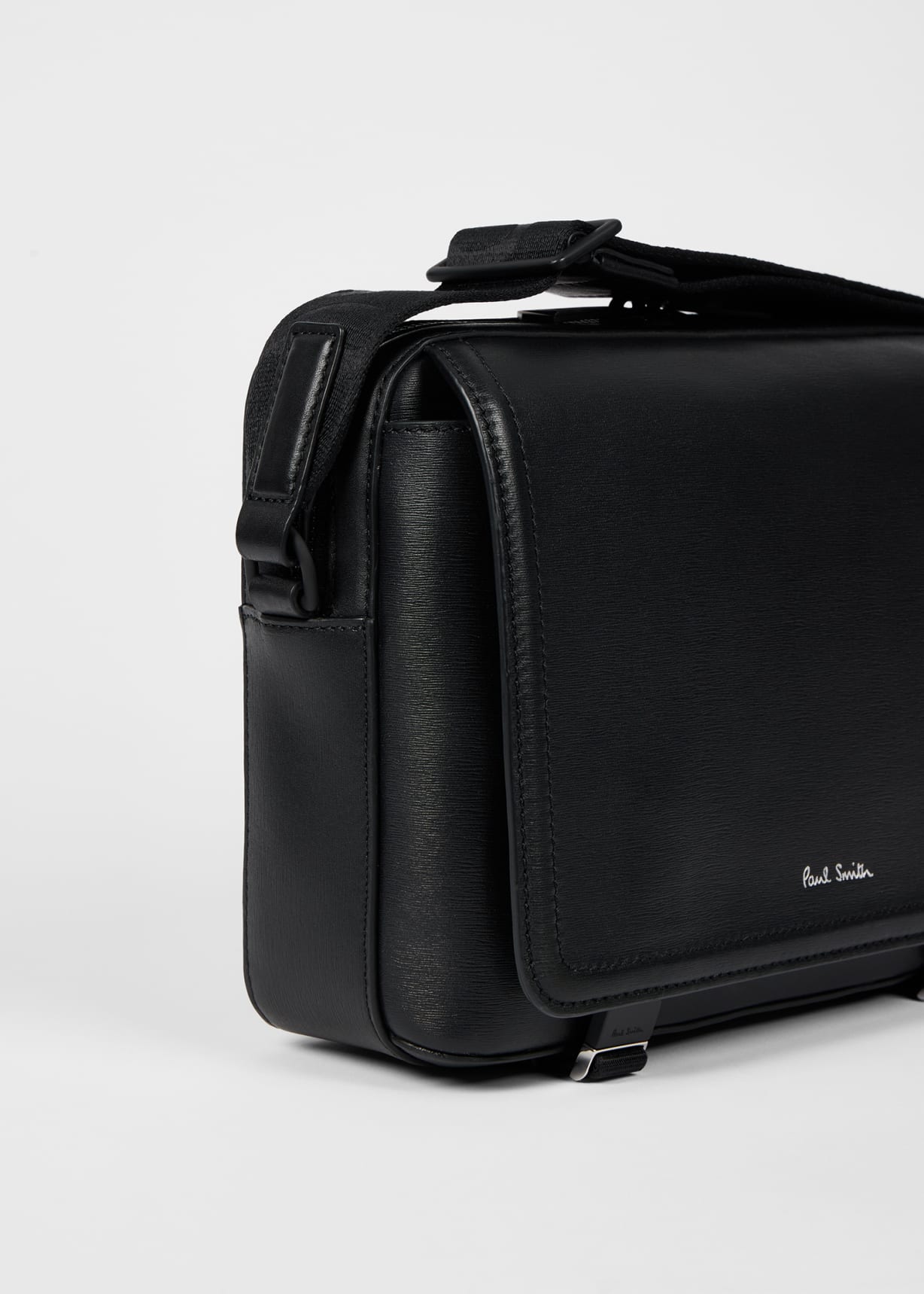 Black Straw-Grain Embossed Leather Messenger Bag