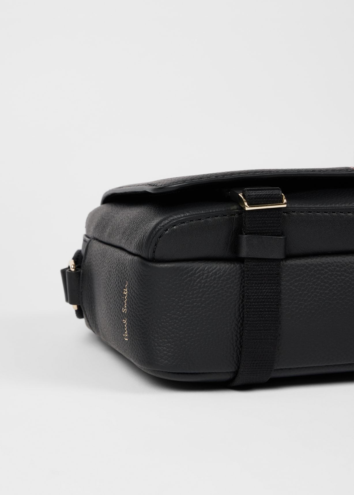 Men's Black Leather 'Signature Stripe' Trim Messenger Bag