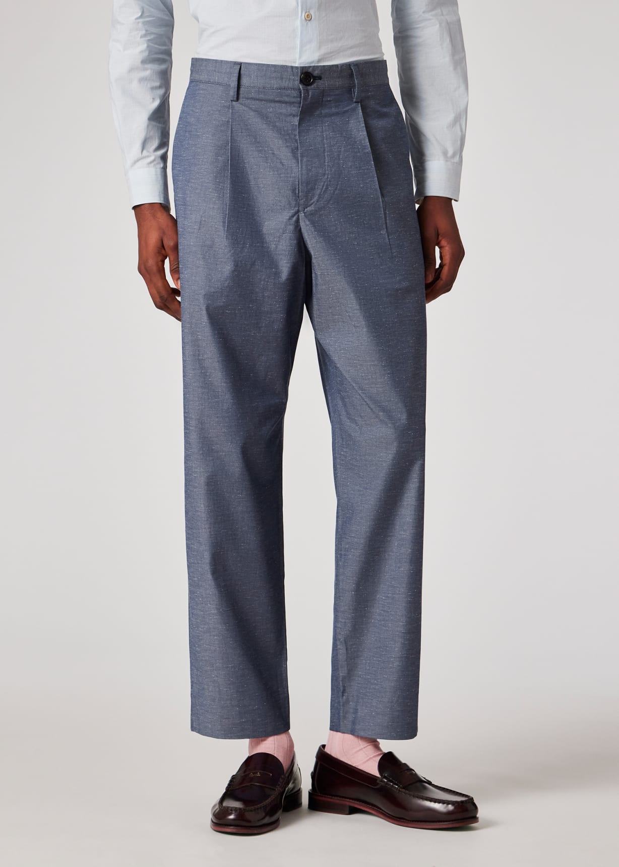Model View - Light Blue Slub Cotton-Blend Pleated Trousers Paul Smith