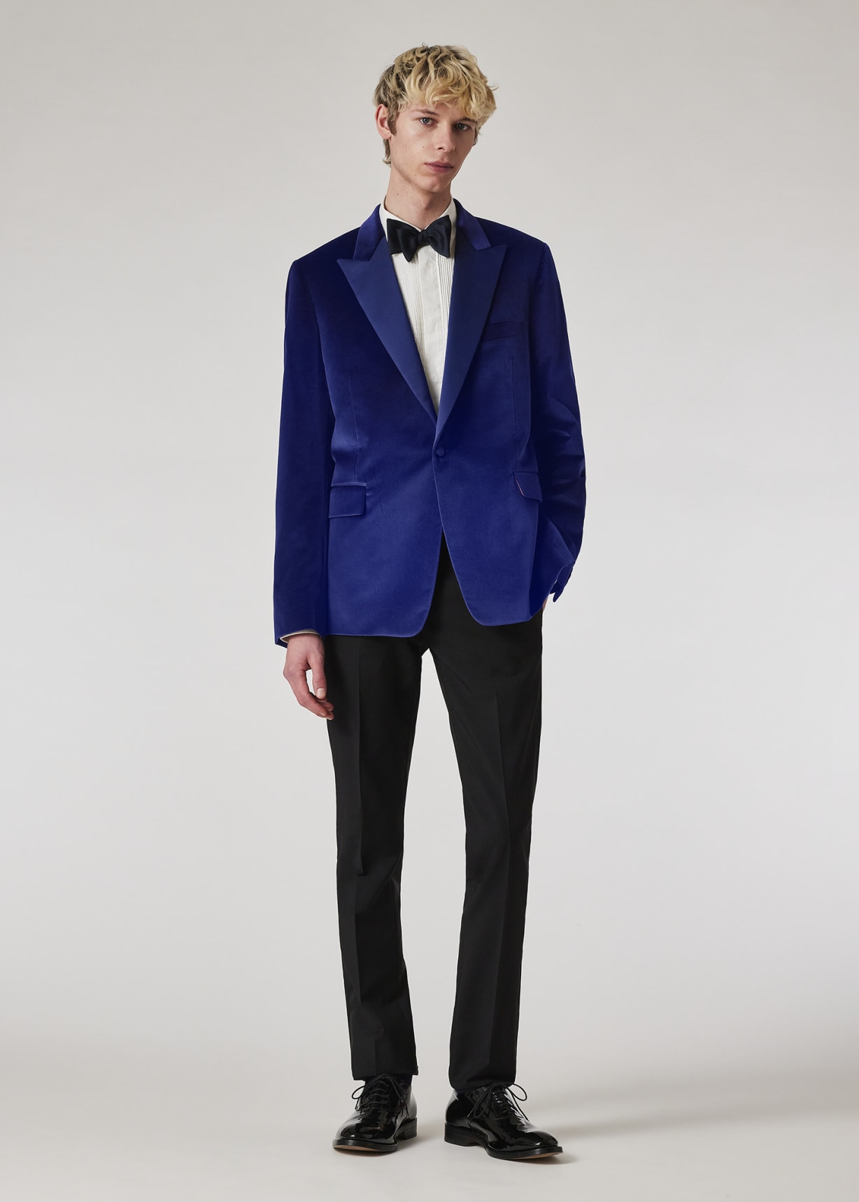 The Soho - Tailored-Fit Indigo Velvet Blazer