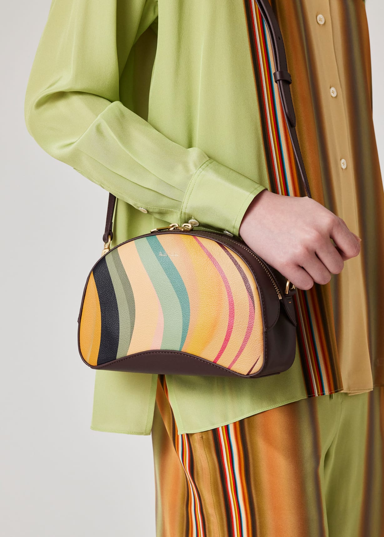 【関税&送料込】Paul Smith Dusky Swirl Bag Women's 'Dusky Swirl' Leather Curved Camera Bag