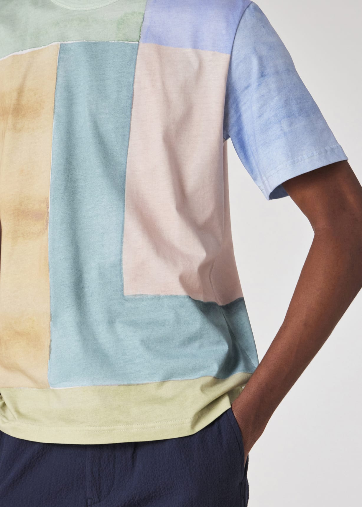 Paul Smith｜ (M2R 220X PP5122 01) Men's Black 'Cut & Paste' Print T-Shirt
