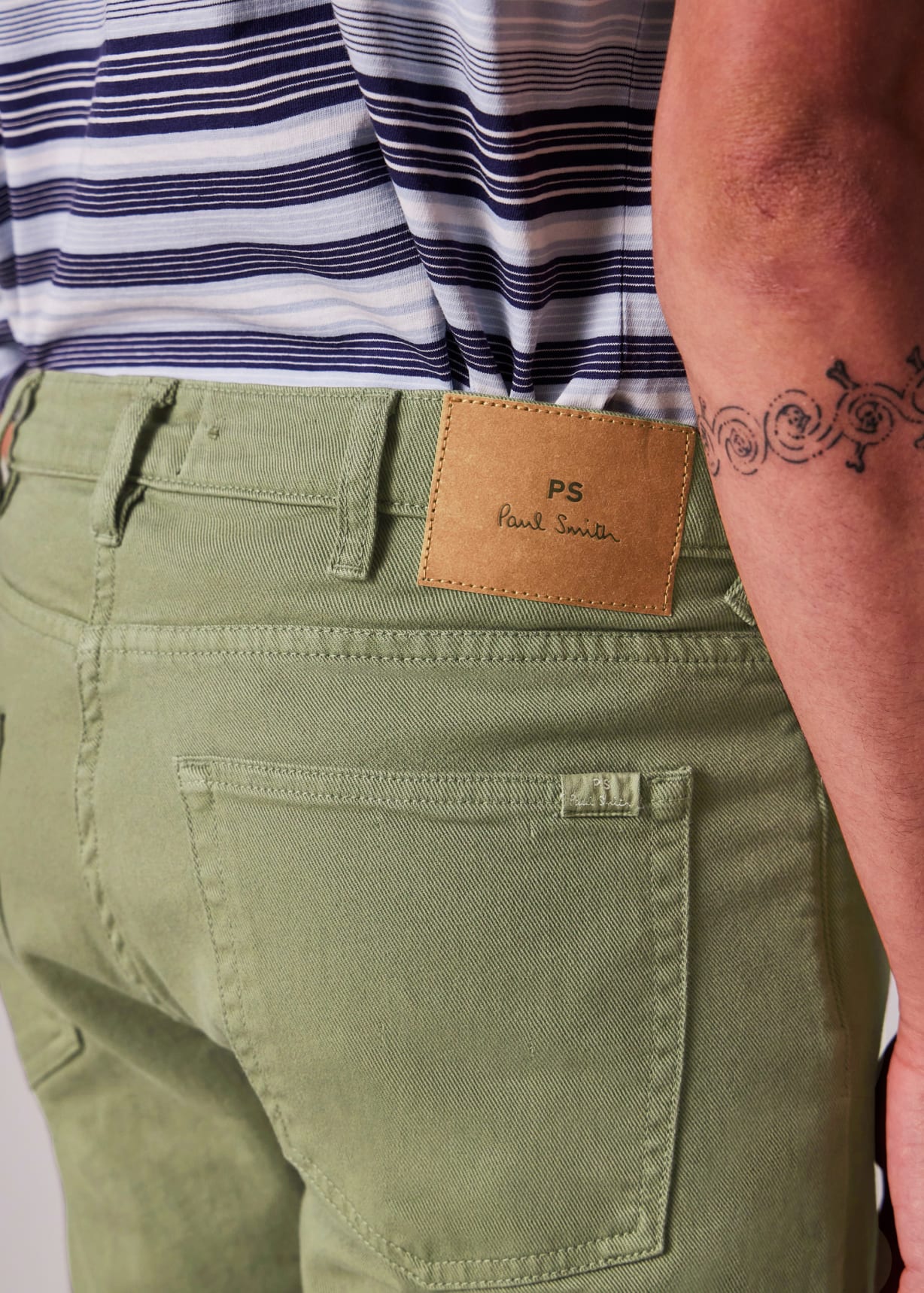 Men's Tapered-Fit Washed Green Garment-Dyed Organic Cotton-Stretch