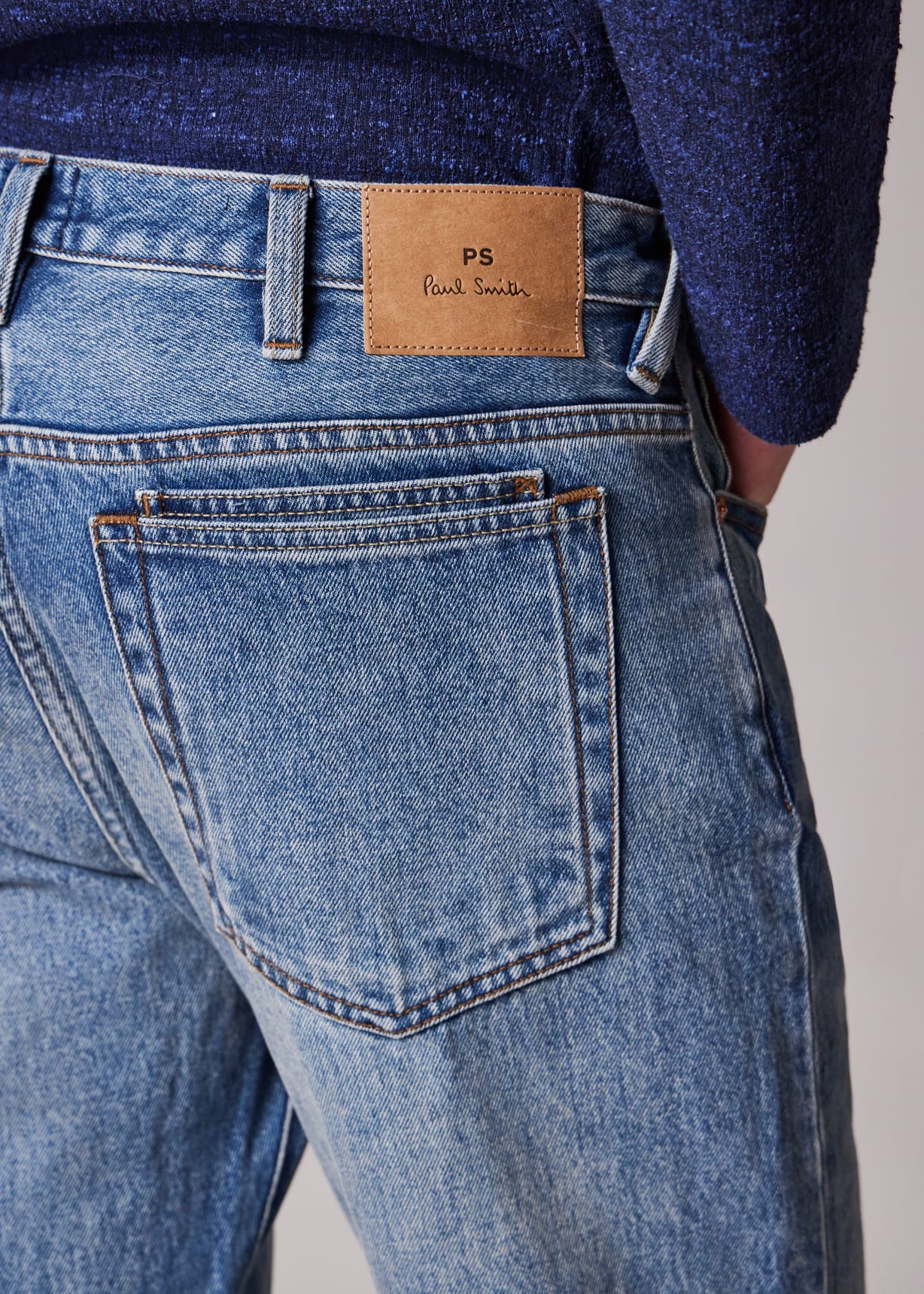 Men's Relaxed Tapered-Fit Vintage-Wash Jeans