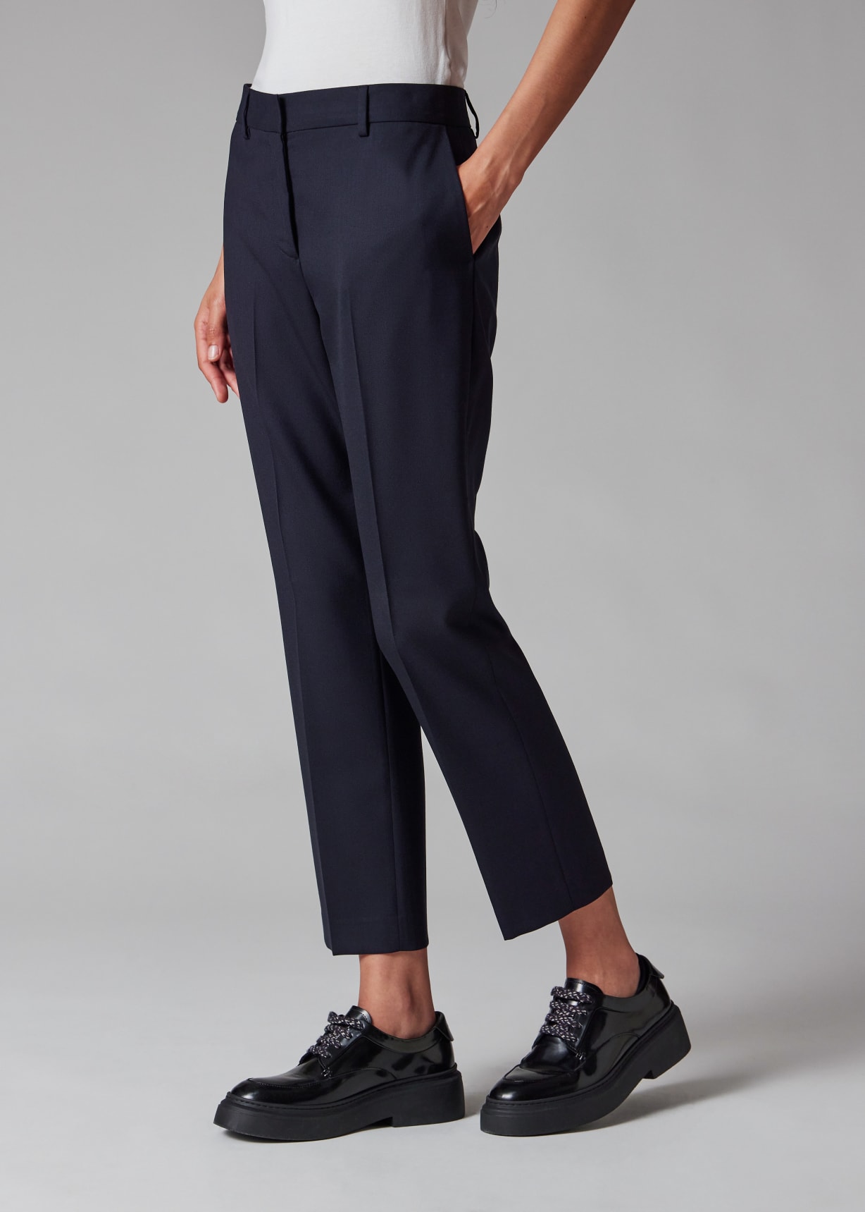A Suit To Travel In Women's Navy Slim-Fit Wool Trousers