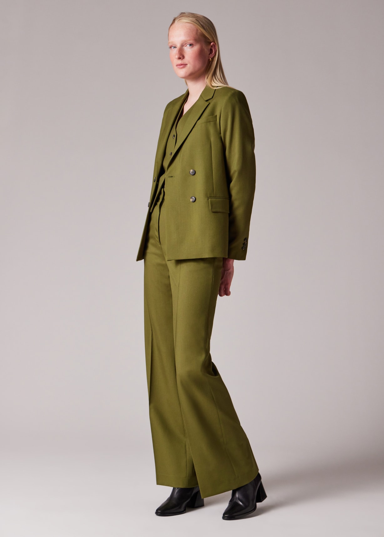 Women's Olive Single Breasted Formal Blazer main image 1
