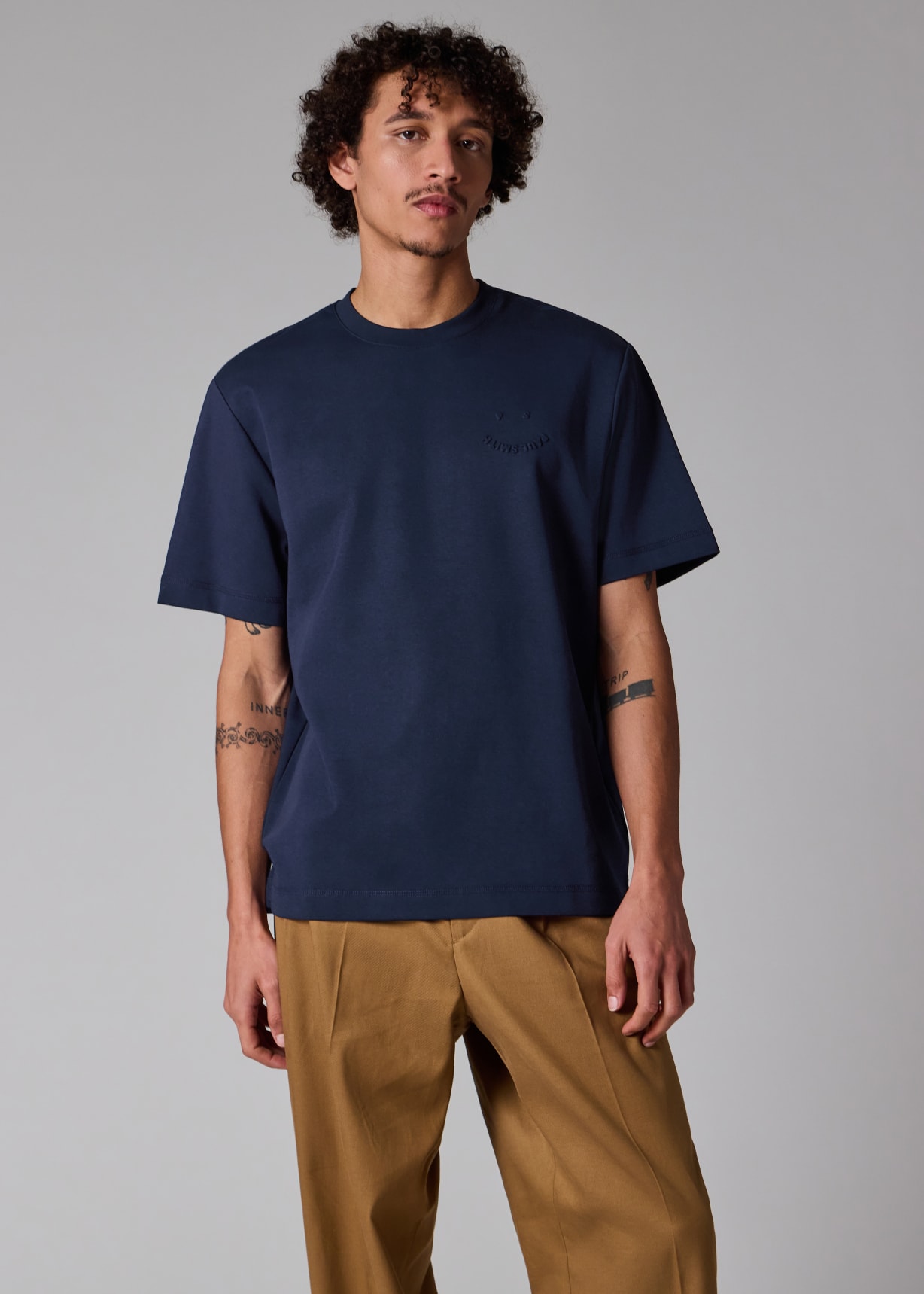 Men's Casual-Fit Navy Embossed 'Happy' T-Shirt