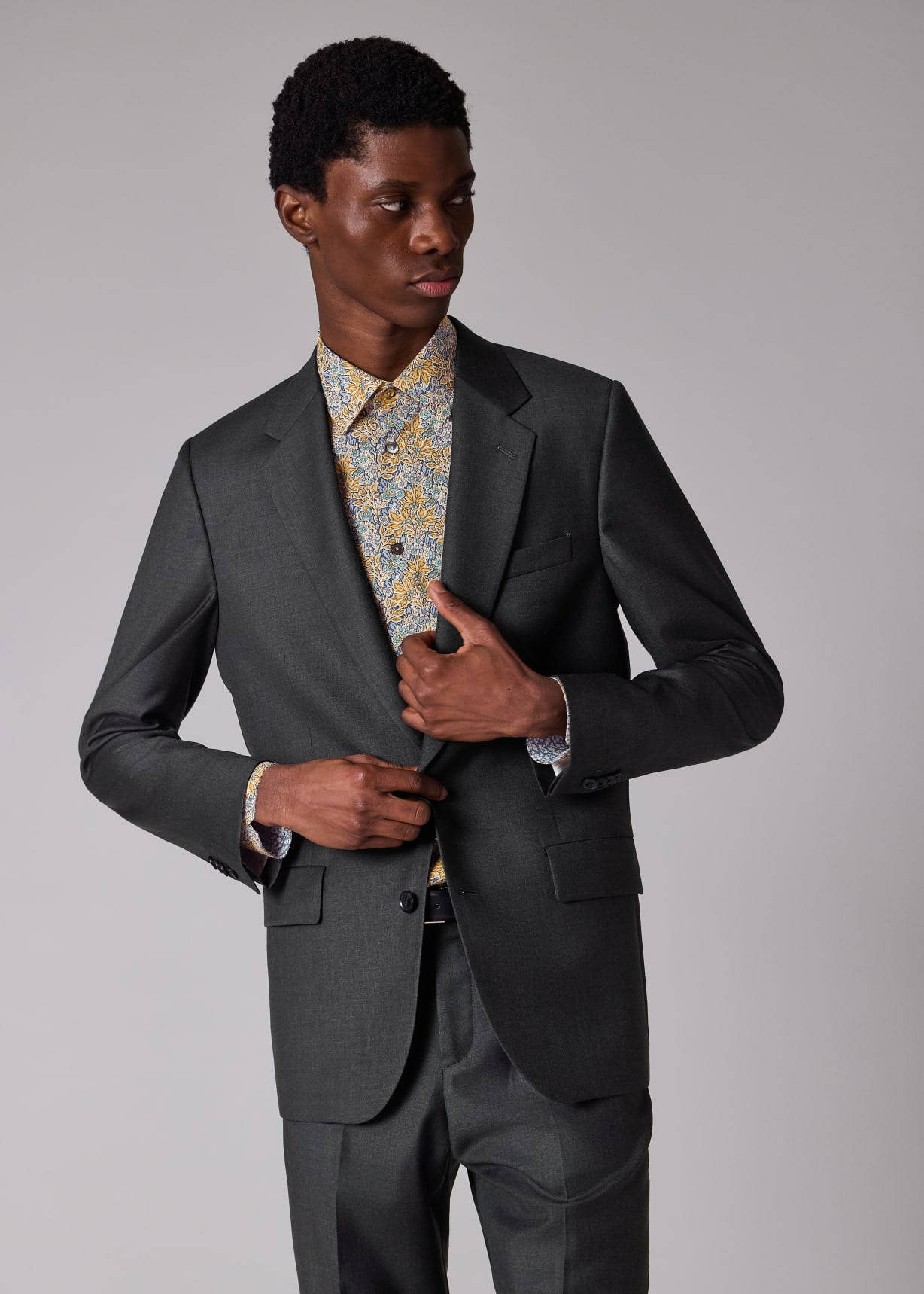 Men's Classic-Fit Black Sharkskin Wool Suit