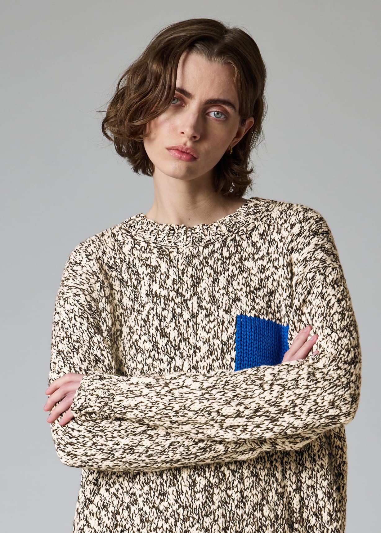 PAUL SMITH ニット Women's Black and White Chunky Knit with Cobalt Blue Faux Pocket