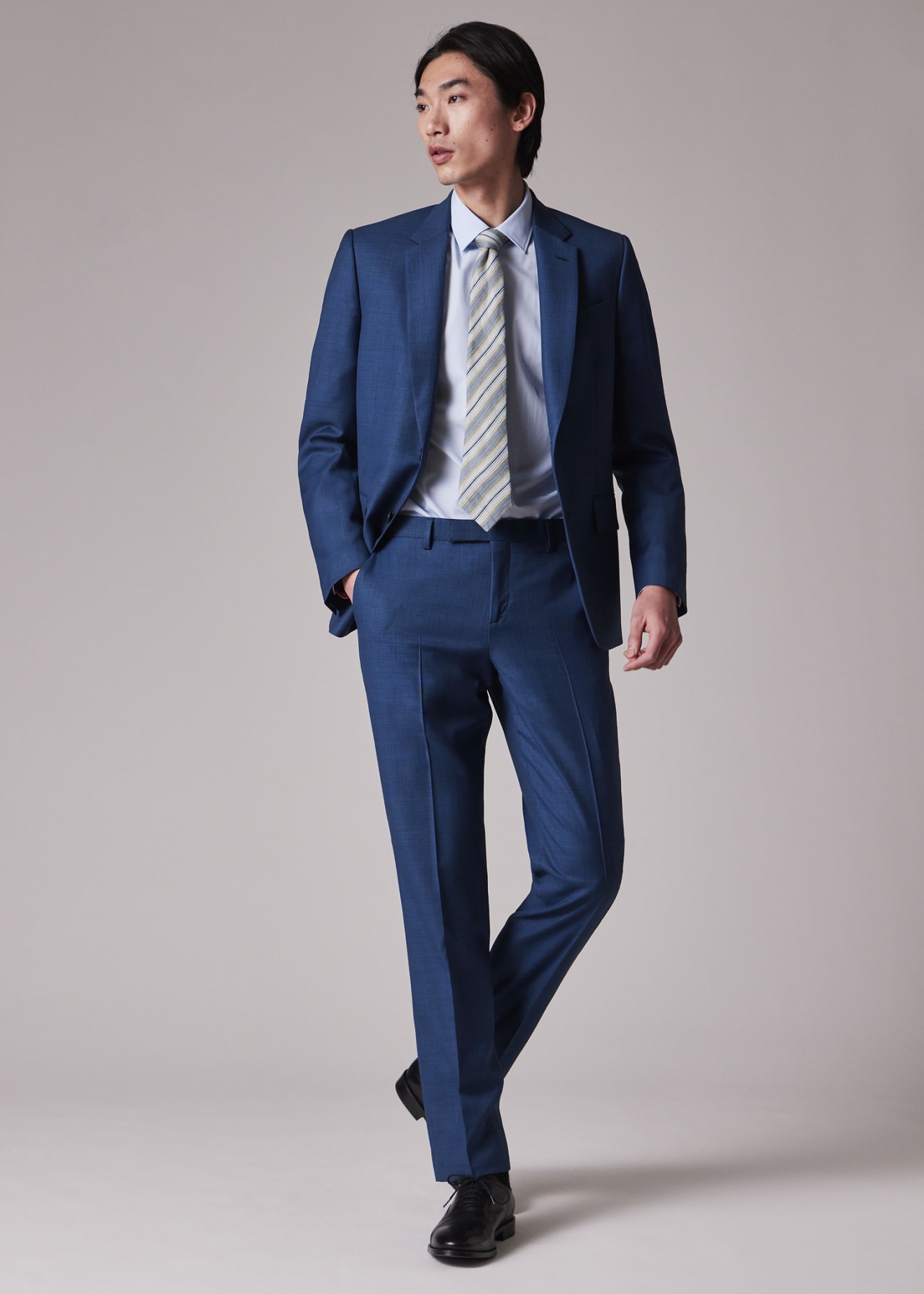 Model View - The Soho - Tailored-Fit Teal Sharkskin Wool Suit Paul Smith