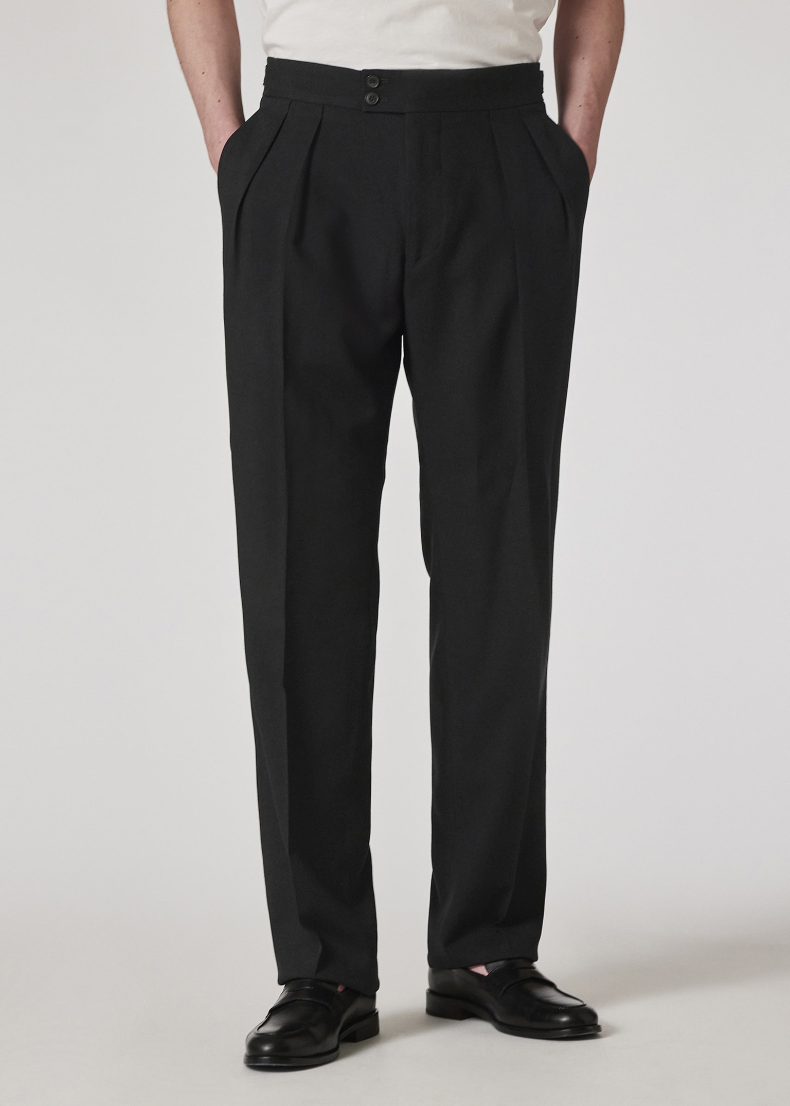 Men's Black Two-Ply Hopsack Wool Pleat Front Trousers