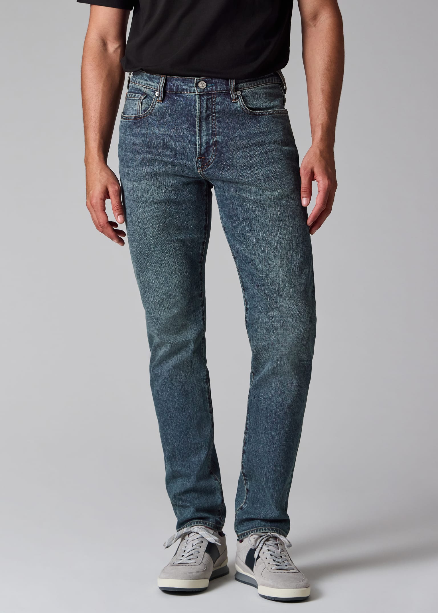 Men's Tapered-Fit 'Crosshatch Stretch' Blue-Rinse Jeans