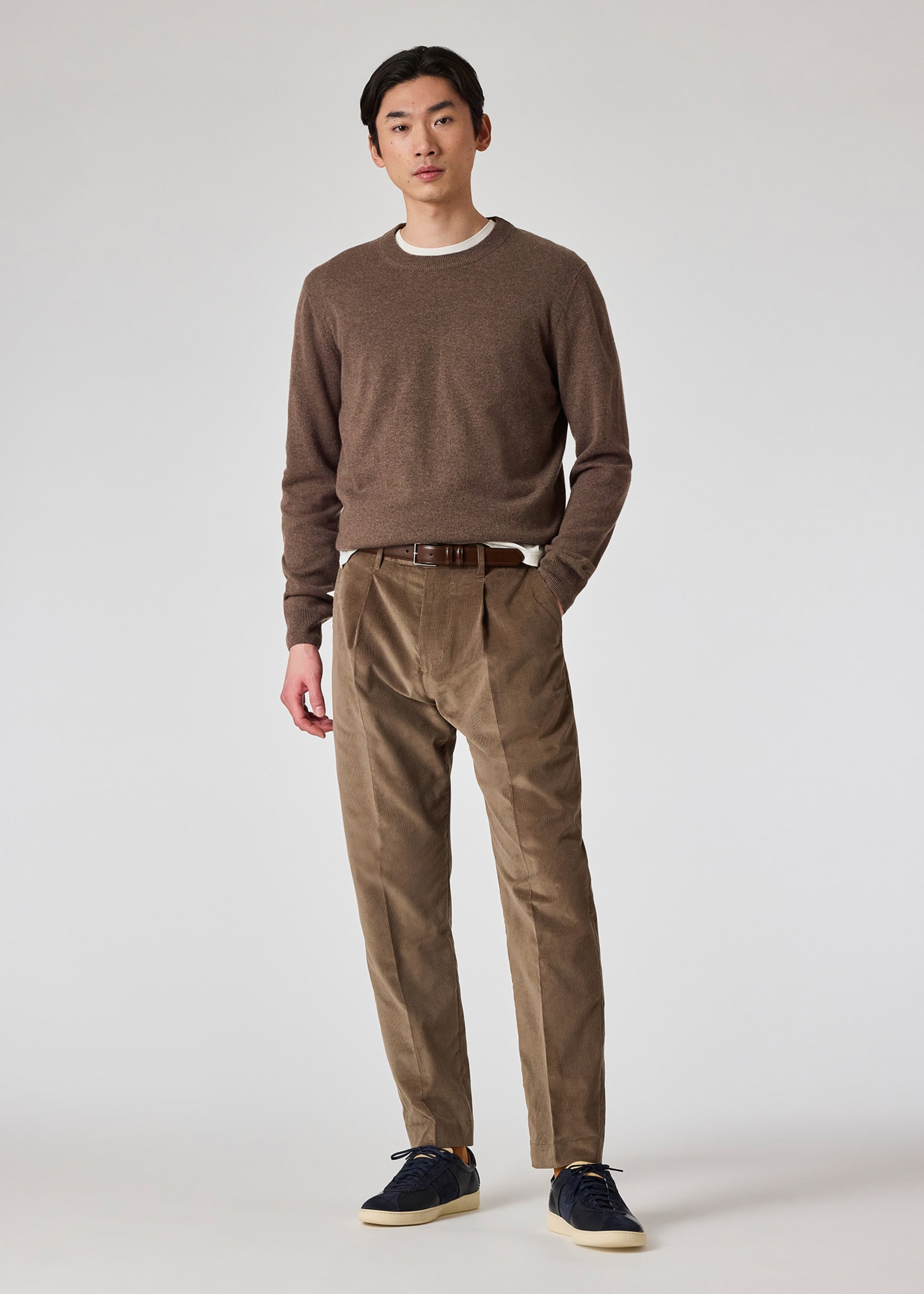 【PORTERNA】Apple Corduroy trousers Men's Tapered-Fit Fawn Pleated Corduroy Trousers