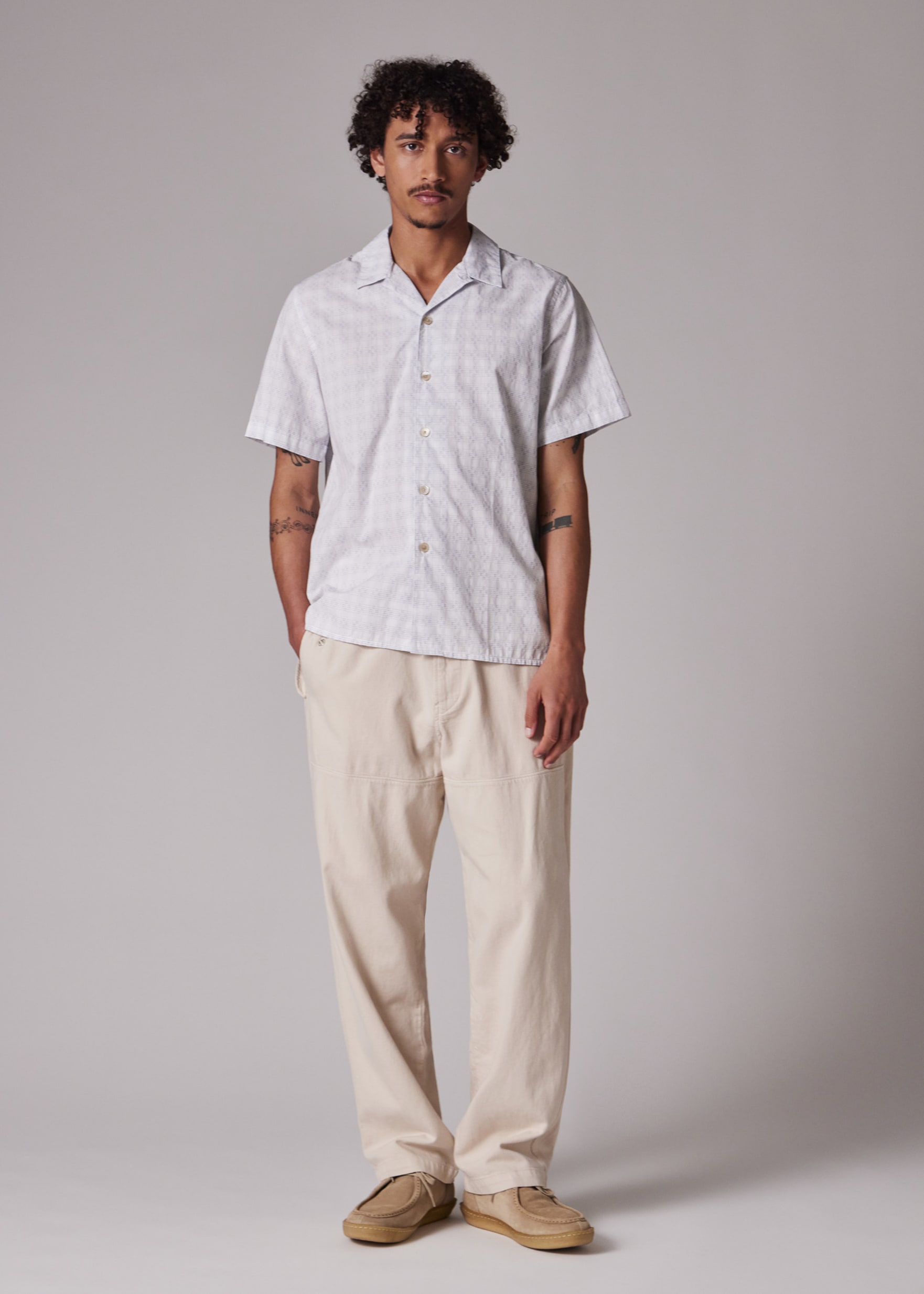 Women Beige & White Geometric Shirt With Pants