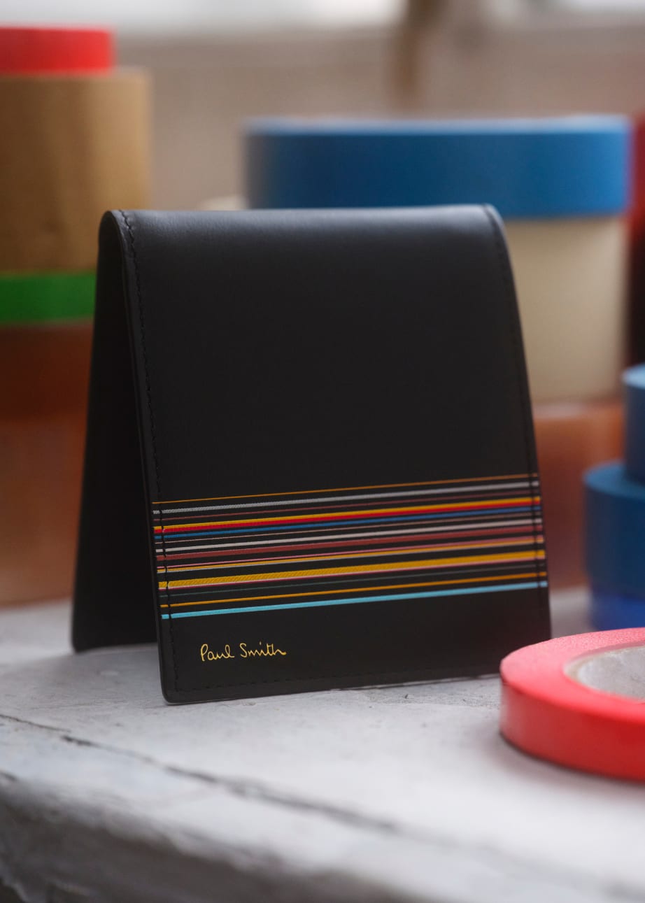 Men's Black 'Signature Stripe Block' Billfold Wallet Men's Black 'Signature Stripe Block' Billfold Wallet