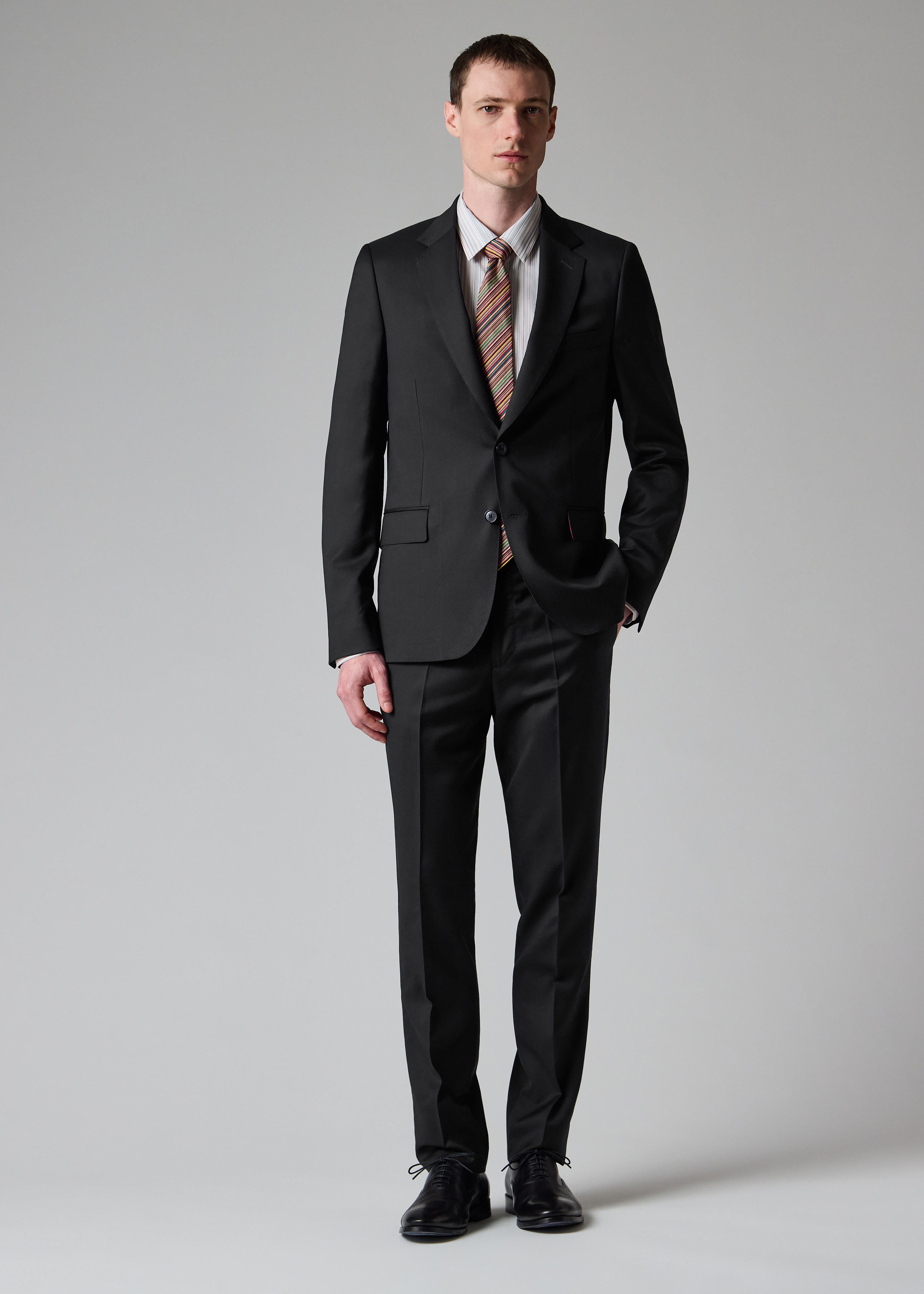 Tailored-Fit Black Wool Twill Two-Button Suit thumbnail 2