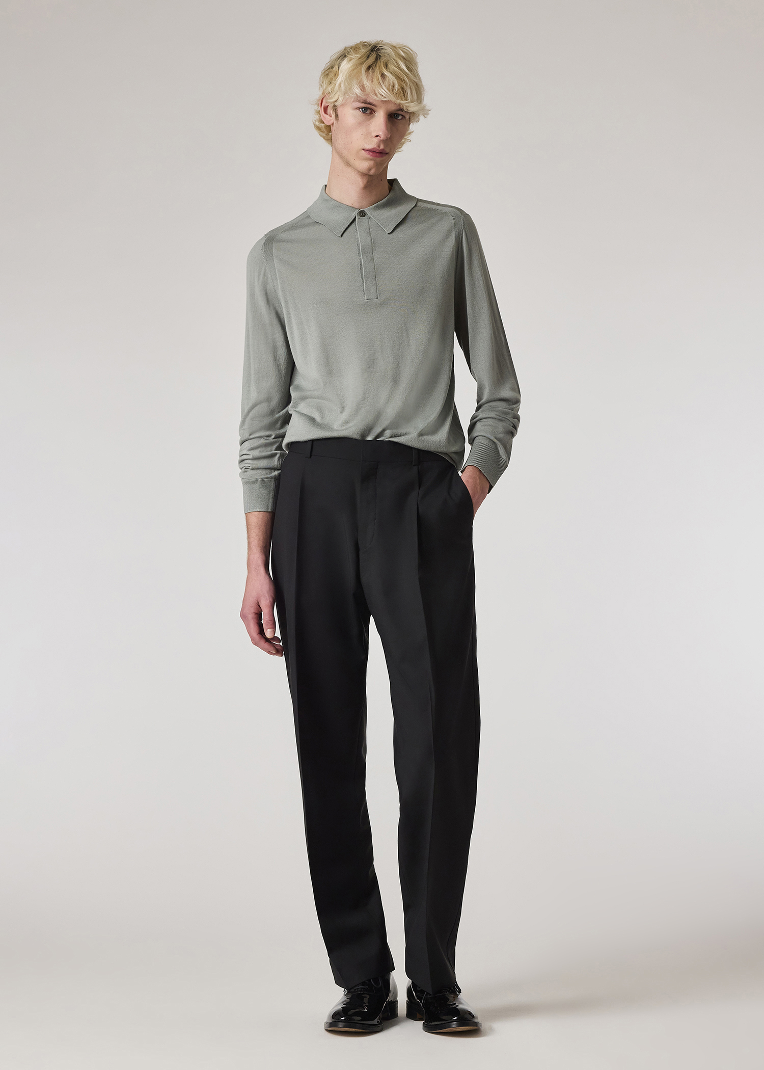 Black Wool-Mohair Pleated Trousers thumbnail 2