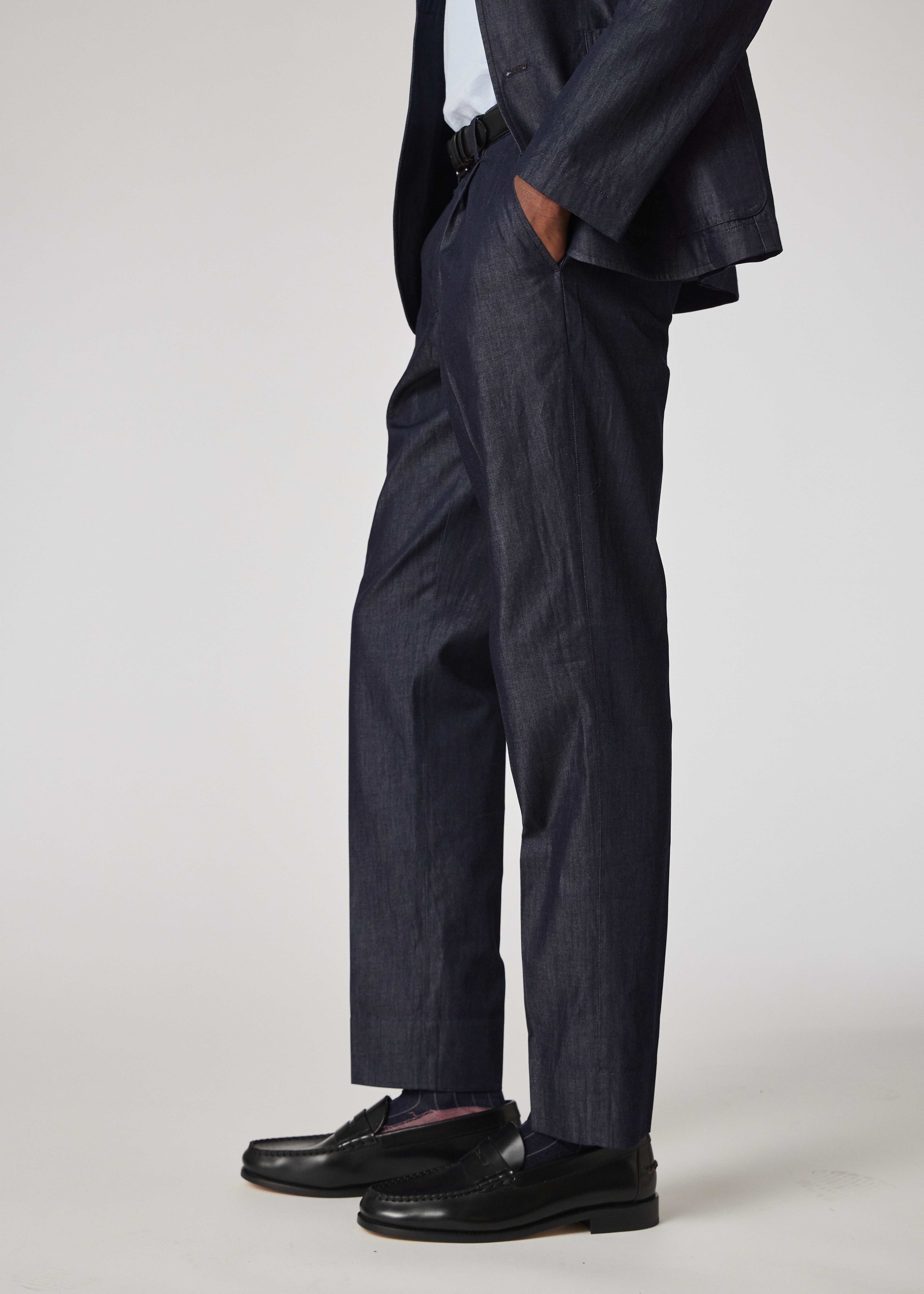 Indigo Rinse Cotton-Twill Pleated Trousers thumbnail 3