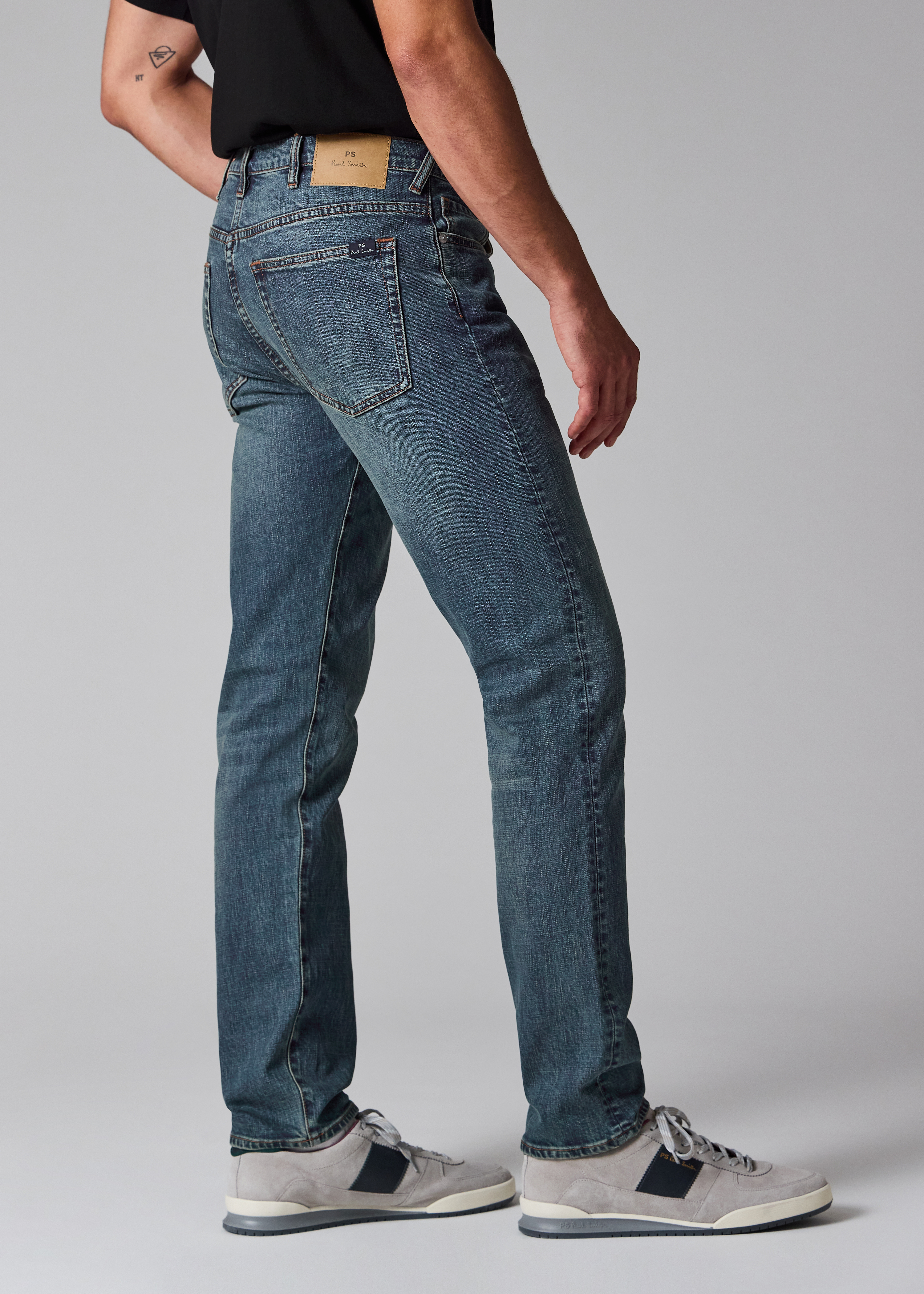 Men's Tapered-Fit 'Crosshatch Stretch' Blue-Rinse Jeans