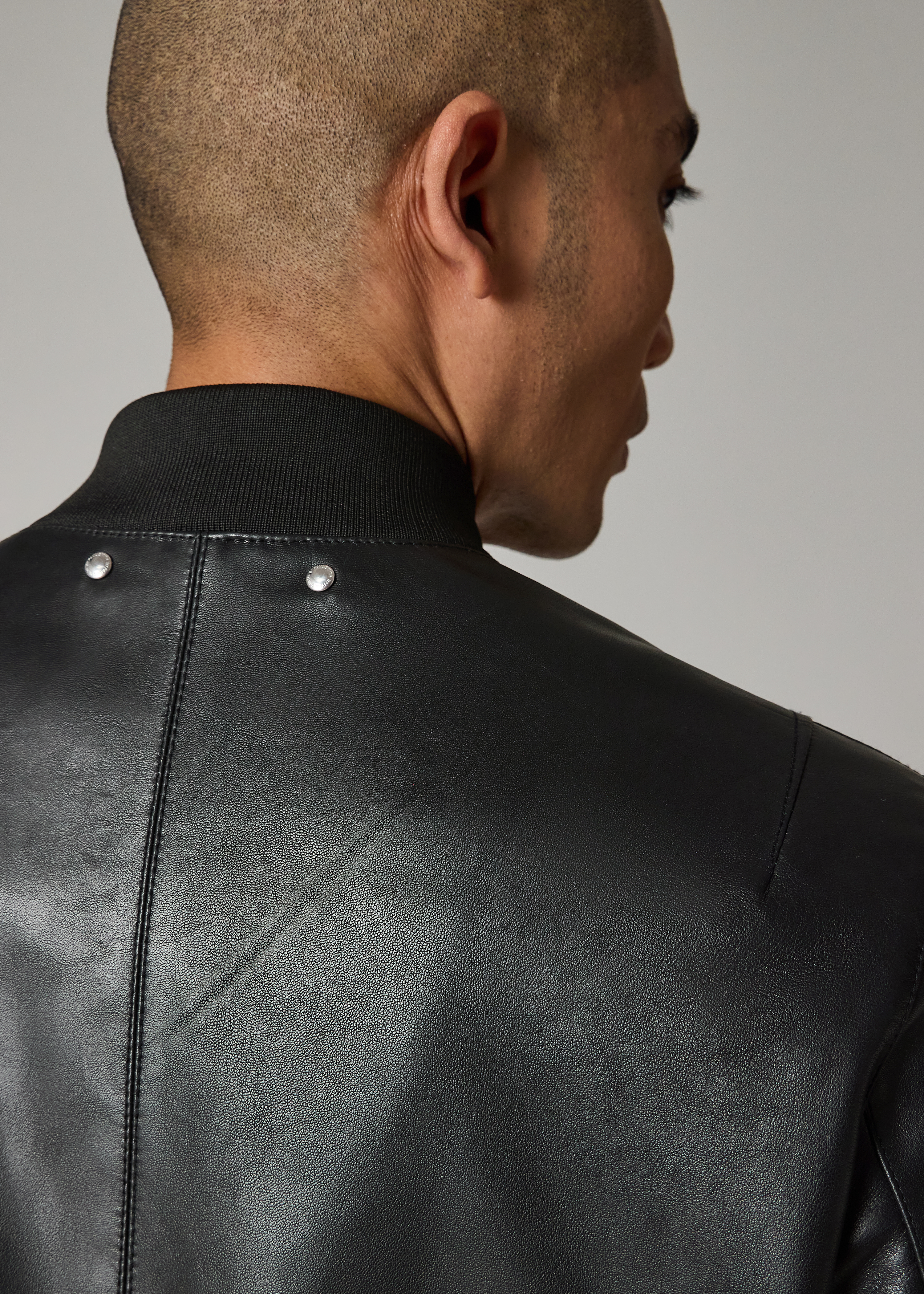 ジャケット・アウター Paul Smith cut-off leather jacket riri Men's Black Leather Zip-Front Bomber Jacket