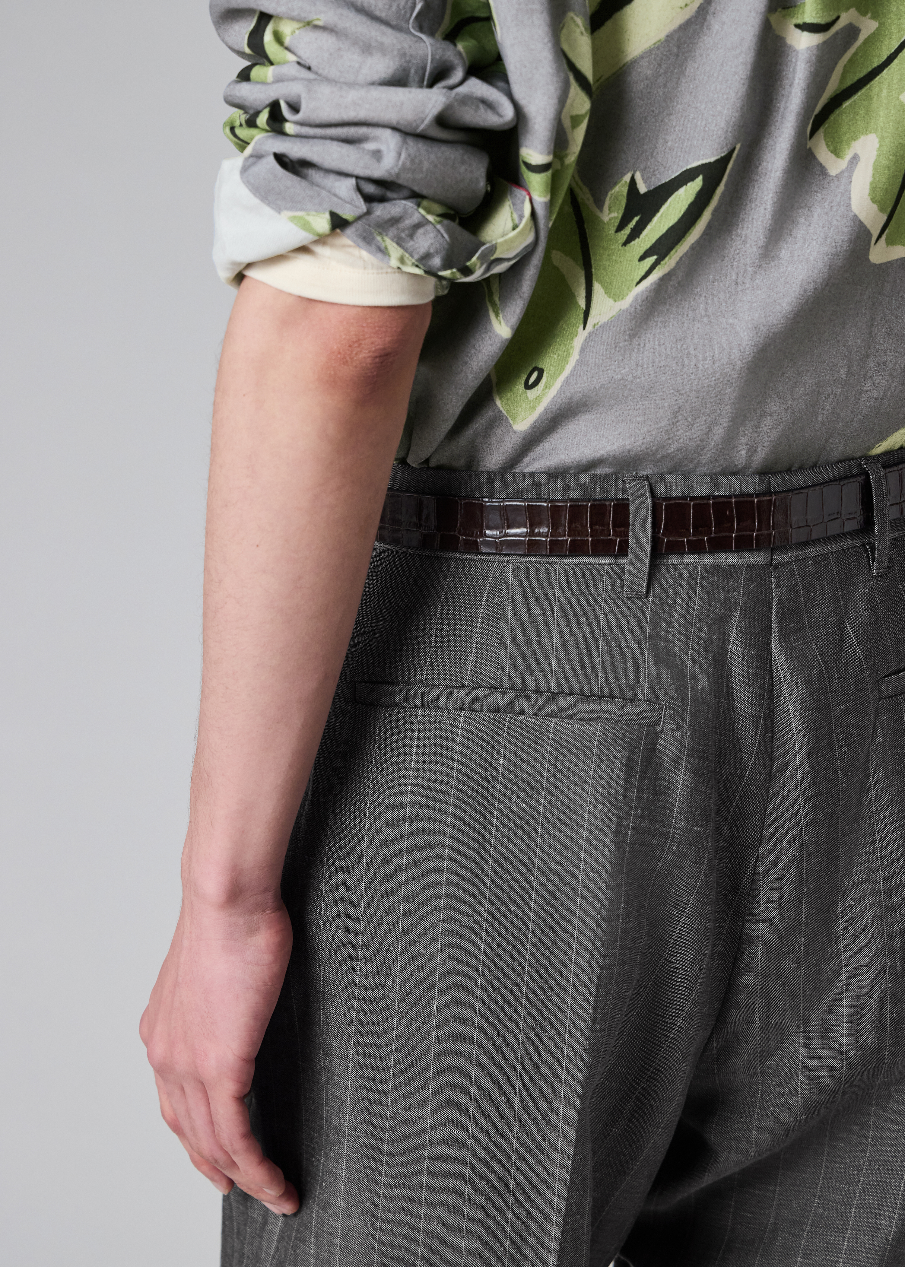 Relaxed-Fit Grey Wool-Linen Pinstripe Trousers thumbnail 9