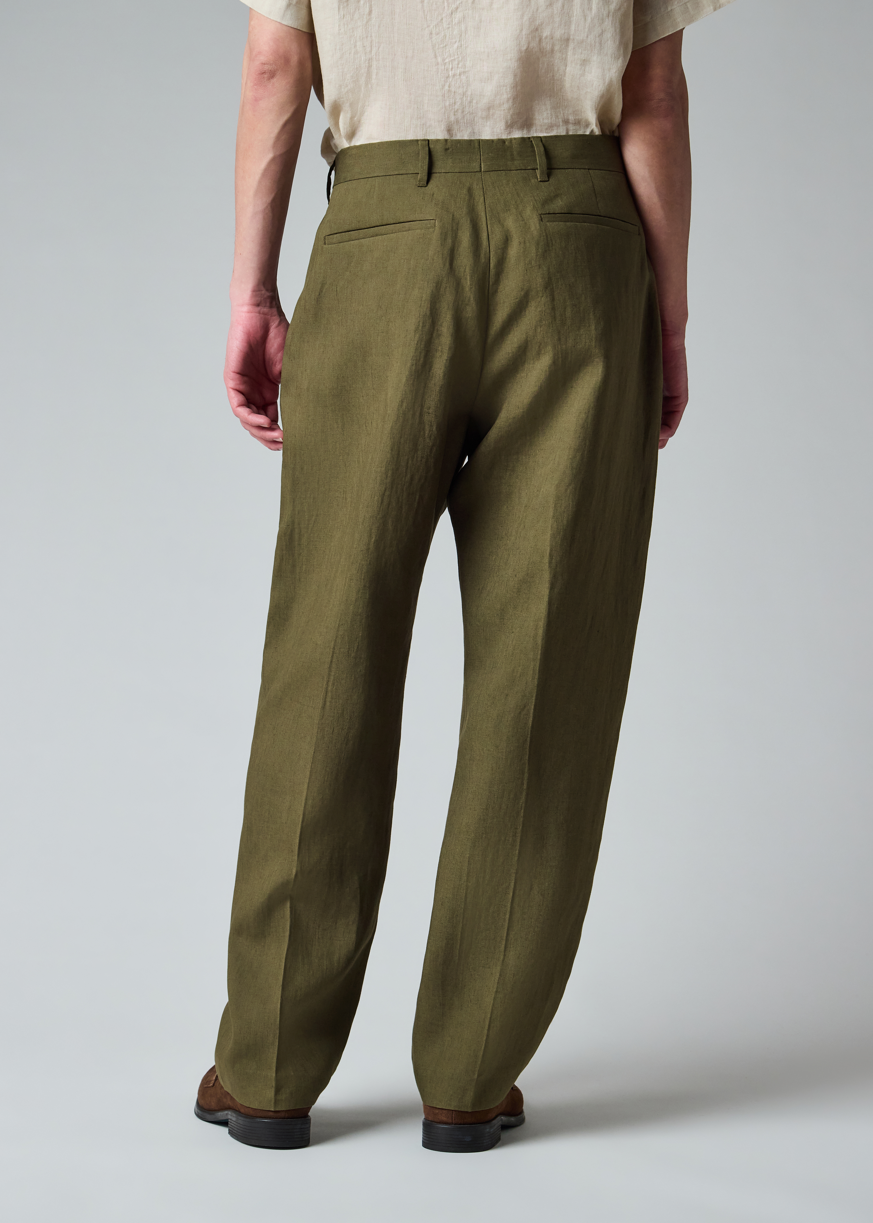 Relaxed-Fit Khaki Linen Trousers thumbnail 4