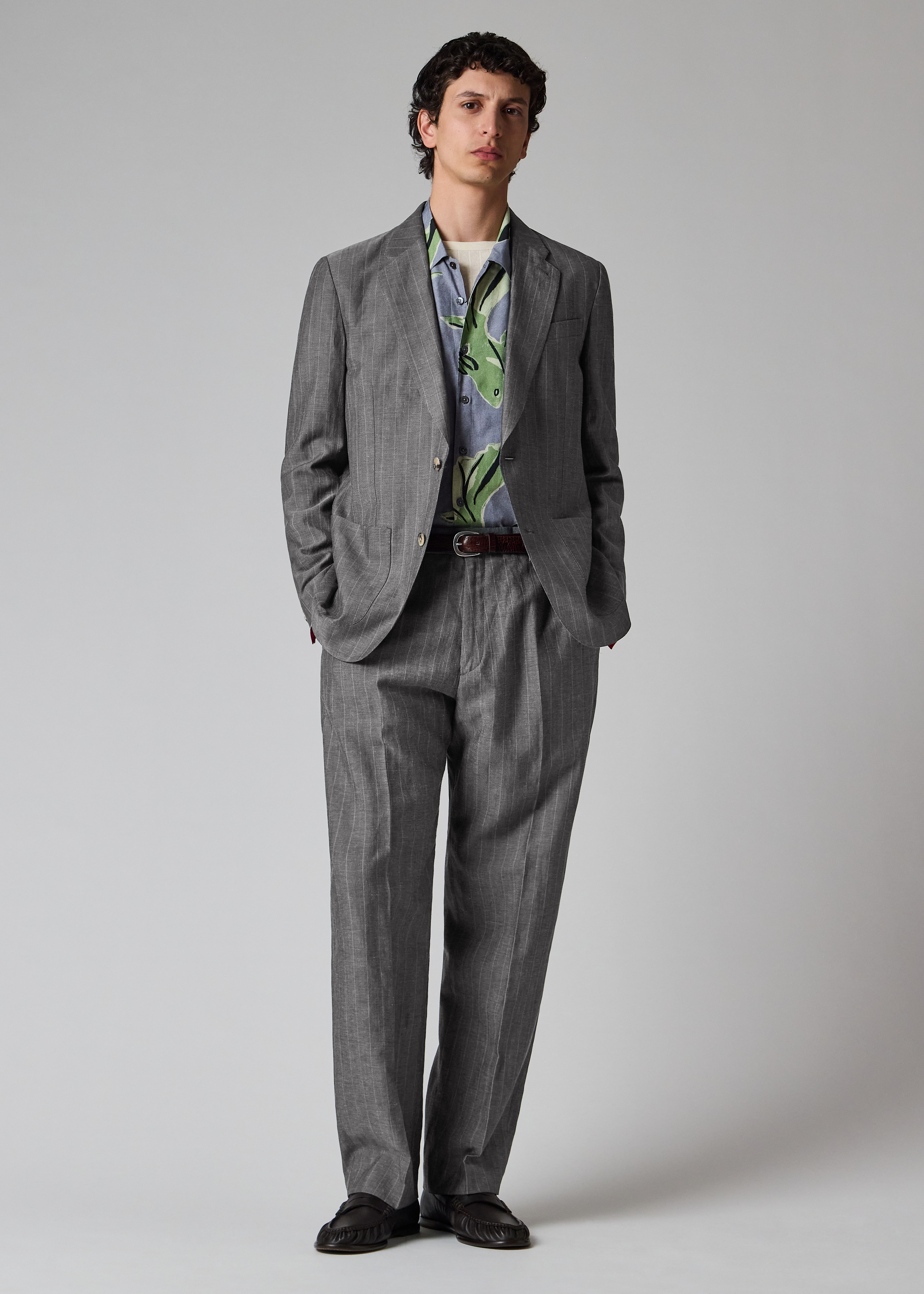 M1R-SUIT-V02991-70_1.jpg