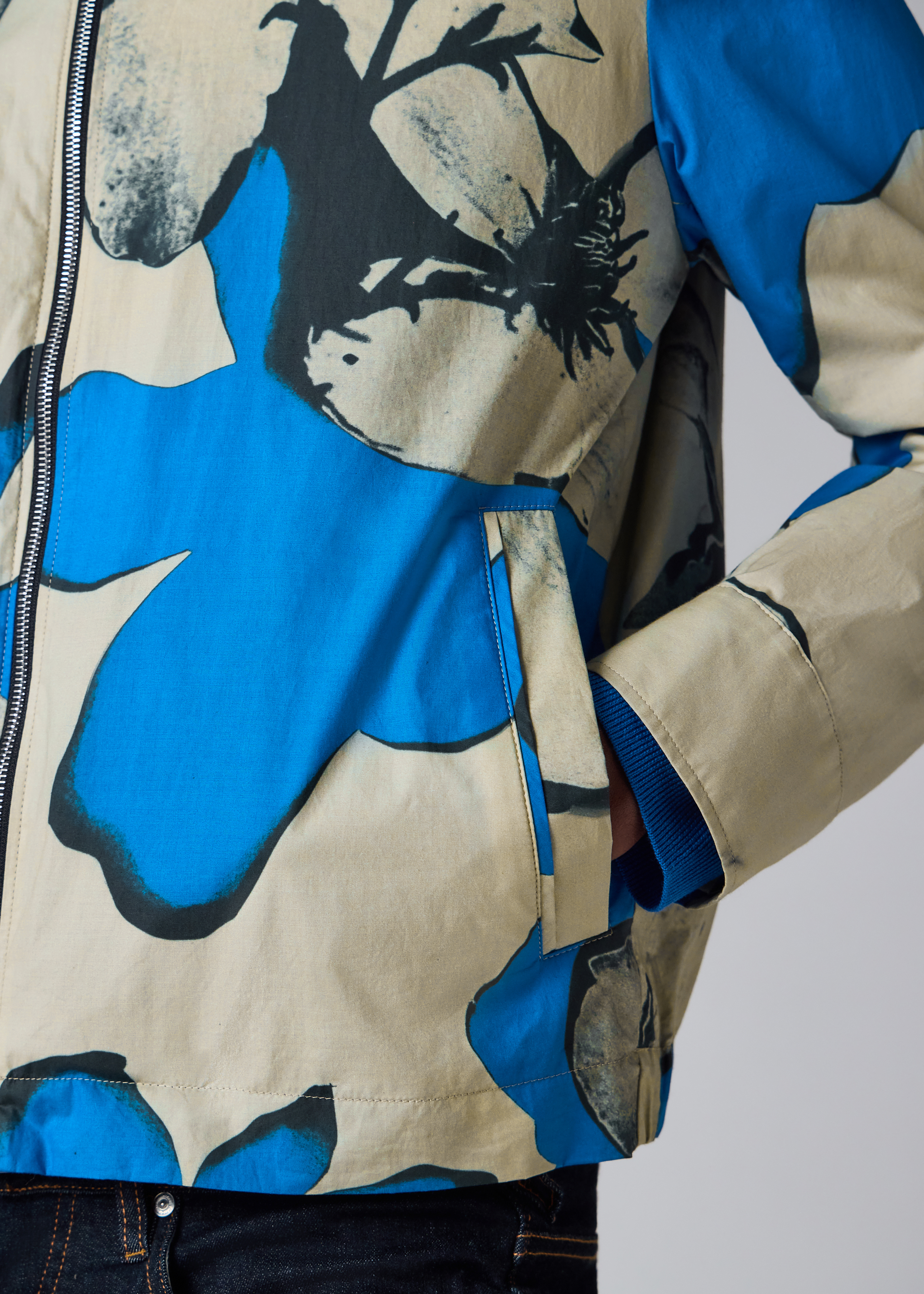 Blue and Ecru Floral Print Cotton Jacket thumbnail 9
