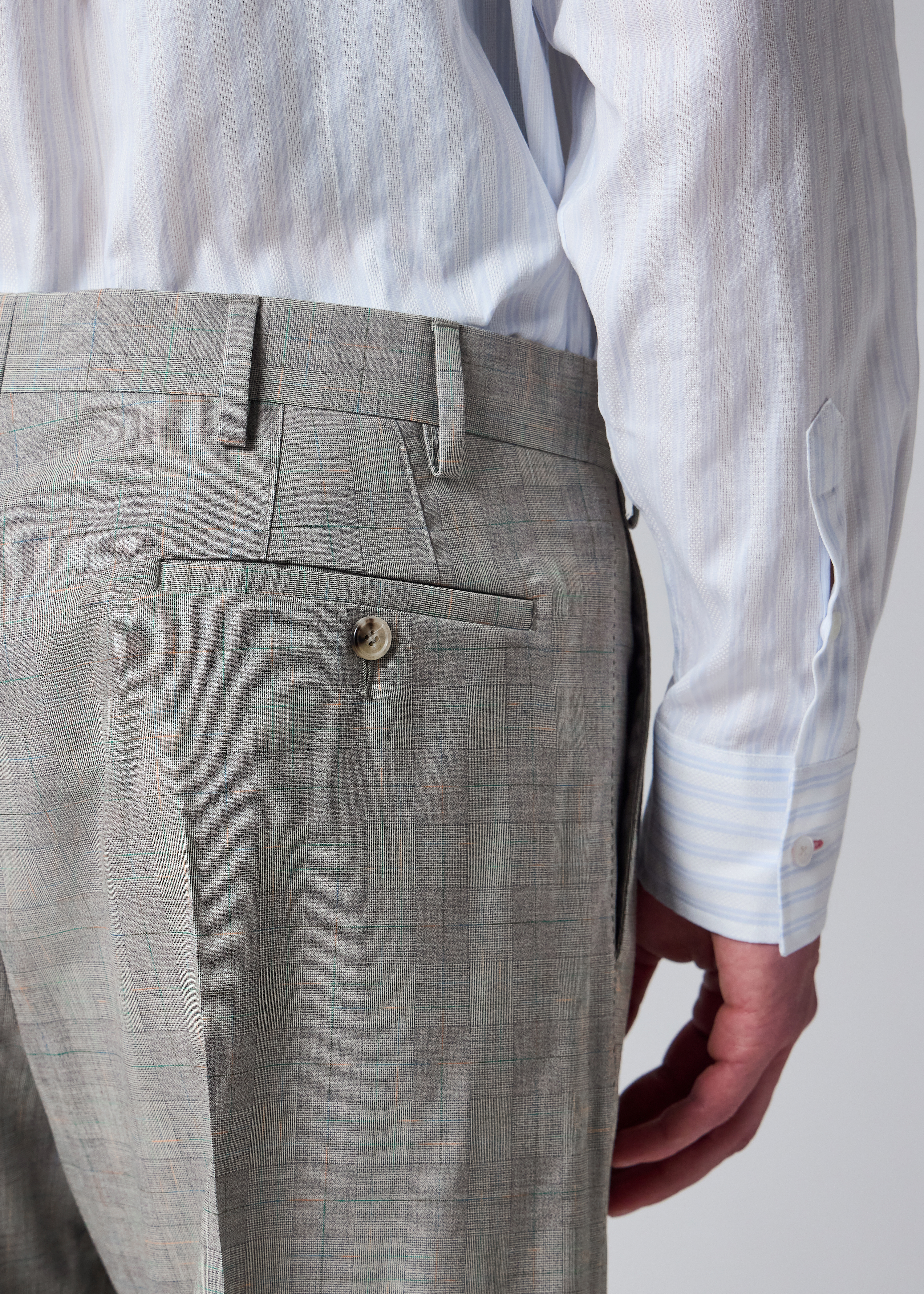 Grey Space-Dye Check Wool Double-Breasted Suit thumbnail 16