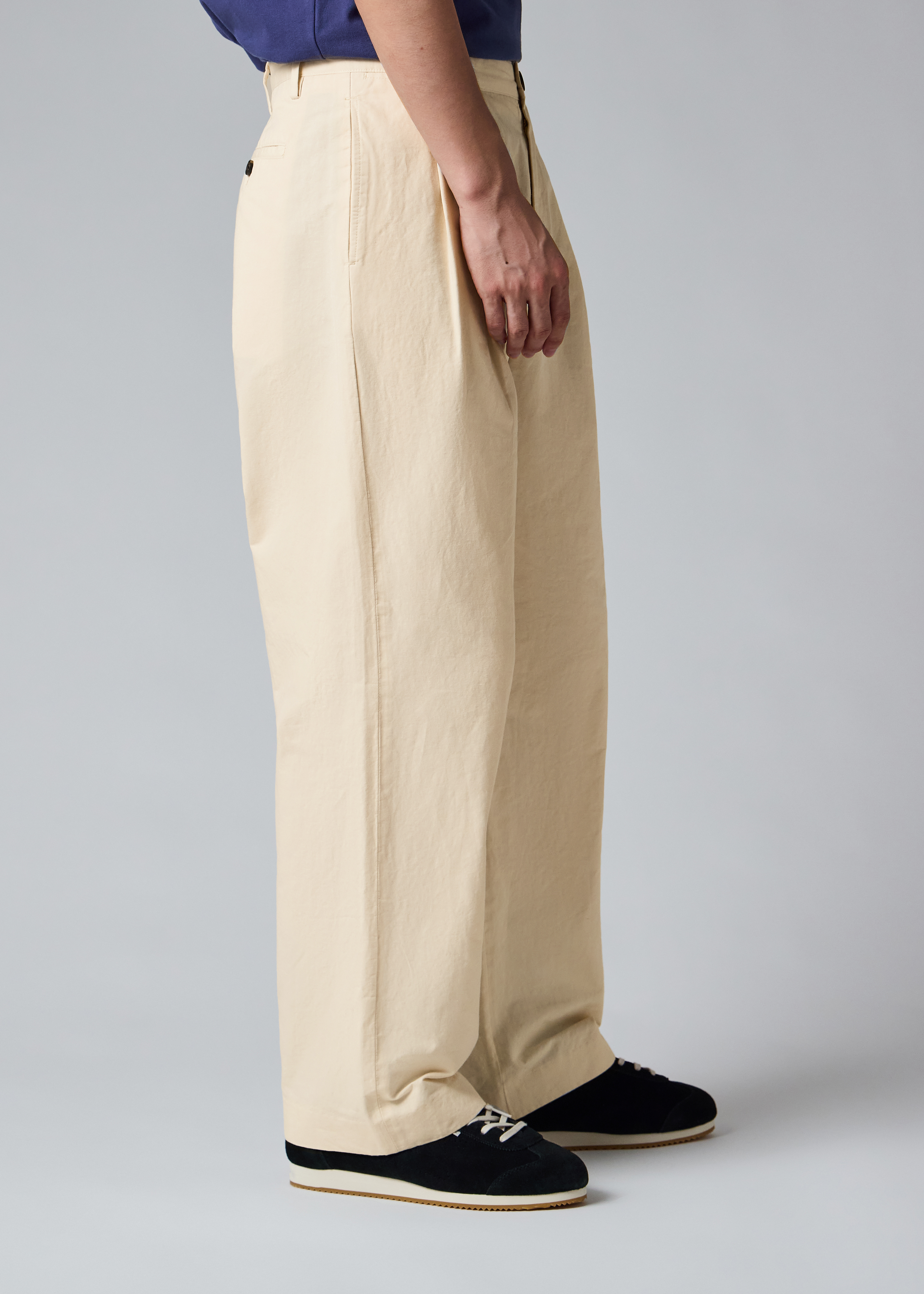 Ecru Cotton-Linen Double Pleat Trousers thumbnail 5