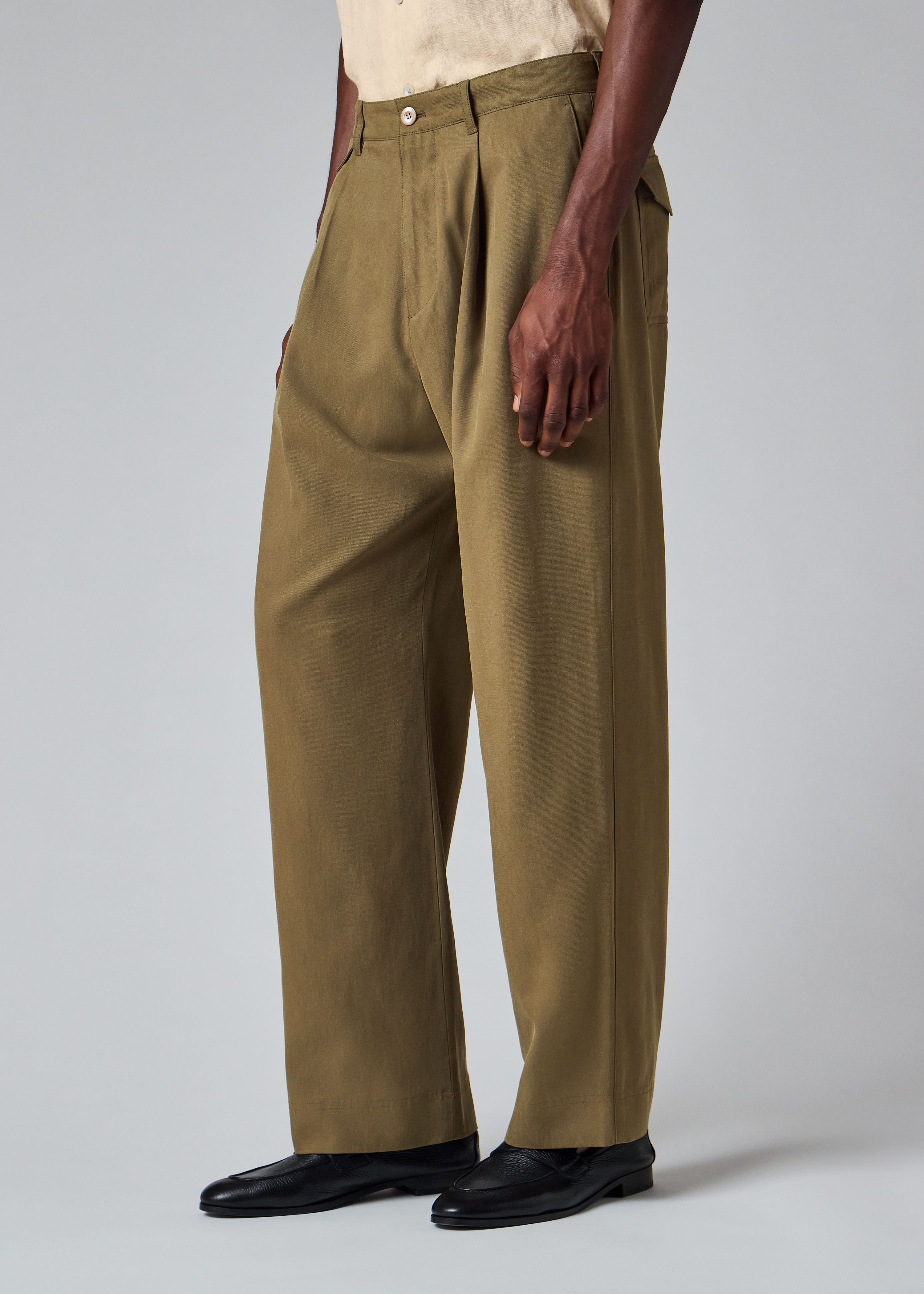 Relaxed-Fit Khaki Pleated Lyocell Trousers thumbnail 2