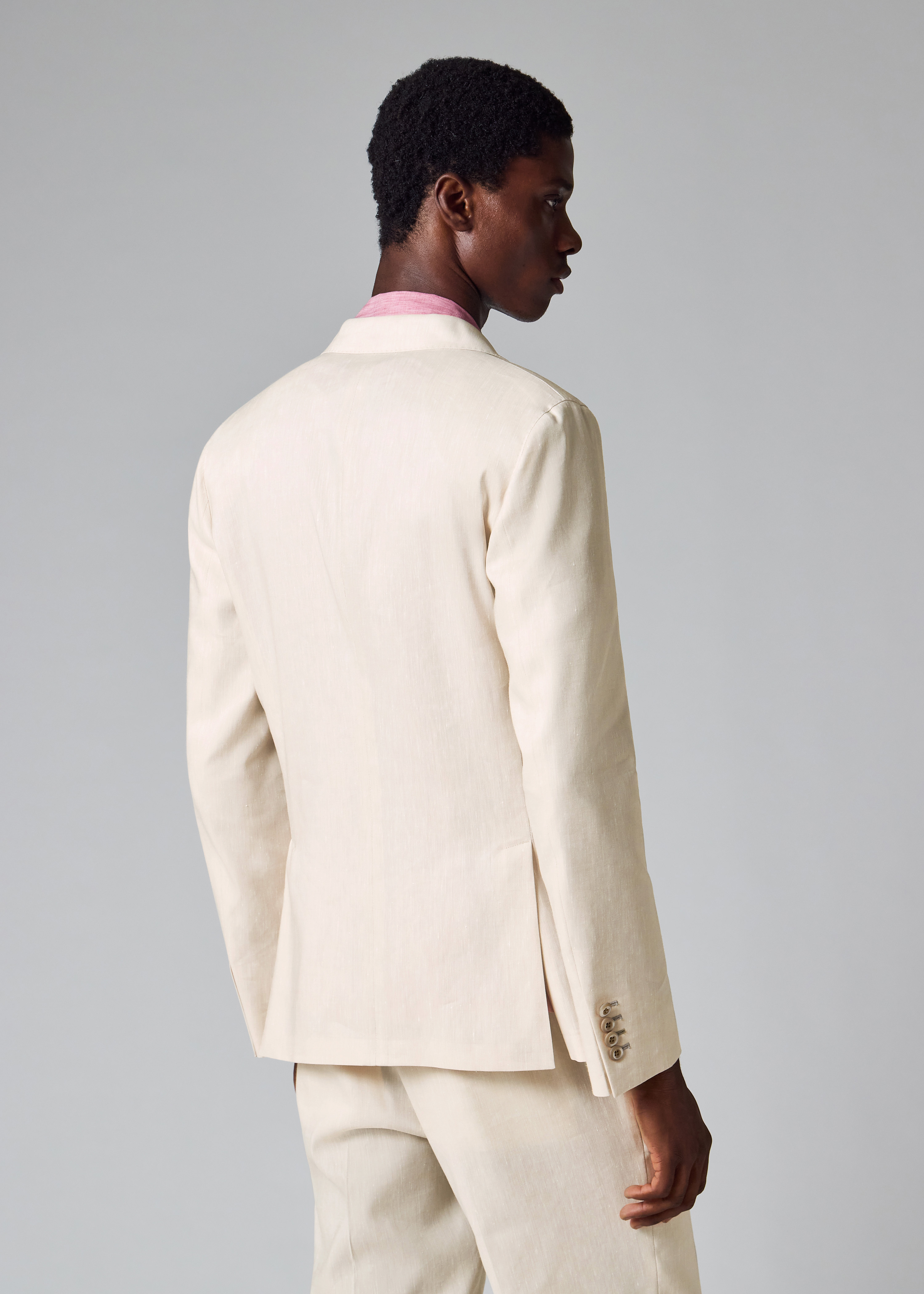 Ivory Linen and Tropical Wool-Blend Two-Piece Suit thumbnail 8