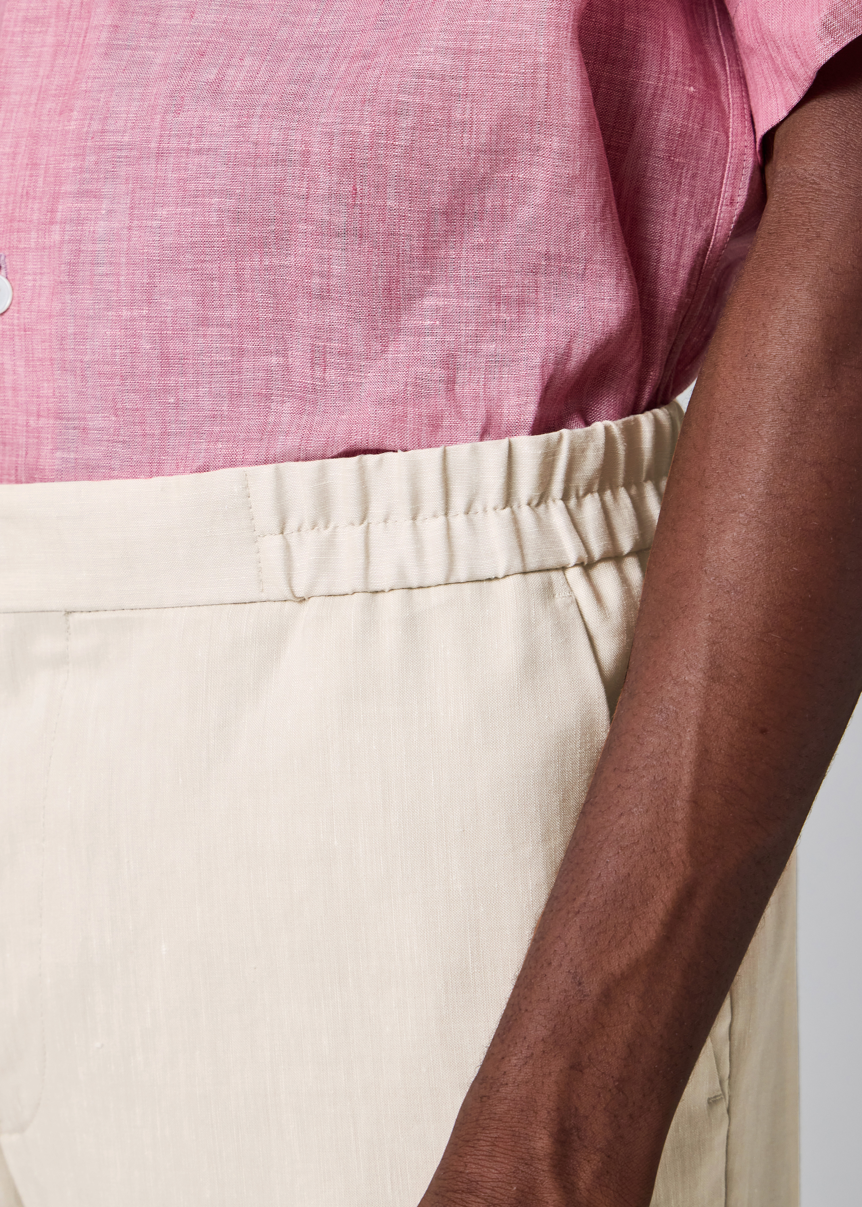 Ivory Linen and Tropical Wool-Blend Two-Piece Suit thumbnail 18