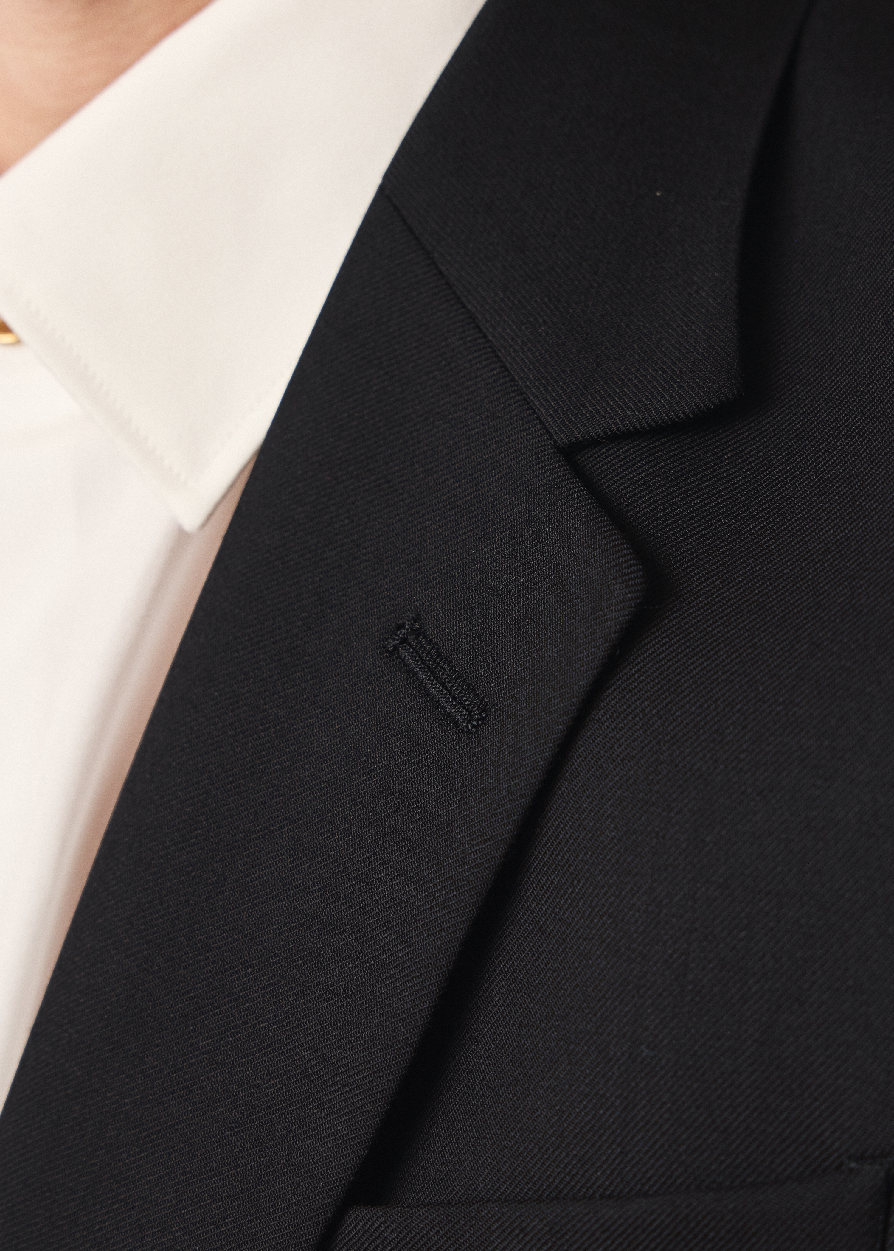 The Soho - Tailored-Fit Black Wool 'A Suit To Travel In' Blazer thumbnail 4