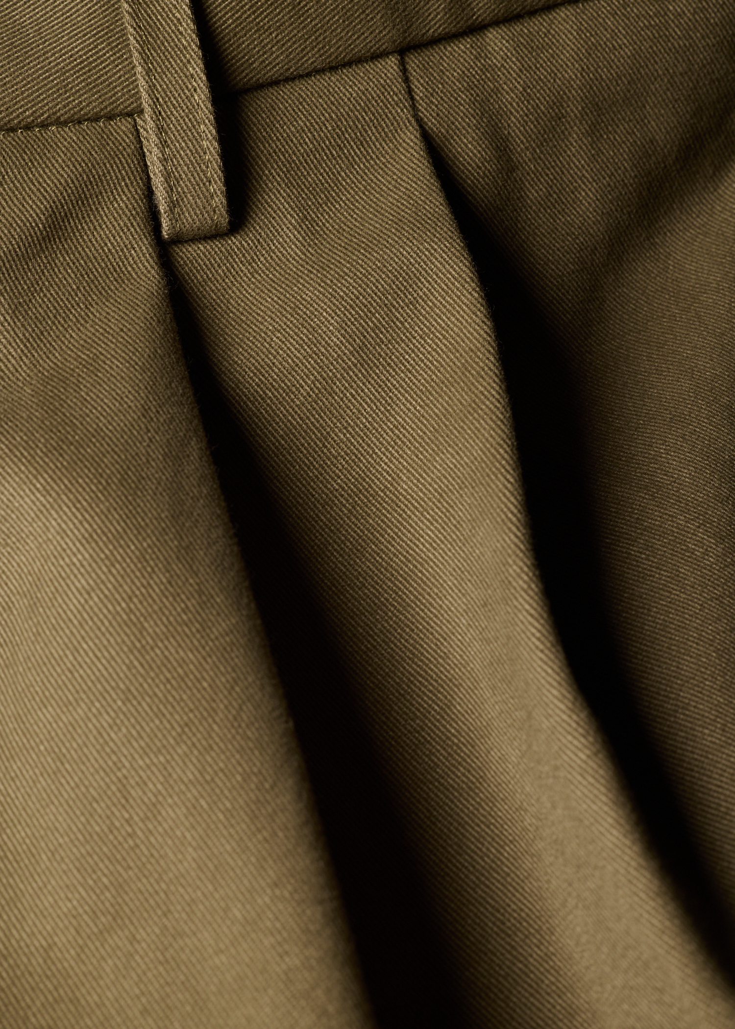 Relaxed-Fit Khaki Cotton-Twill Pleated Trousers thumbnail 7