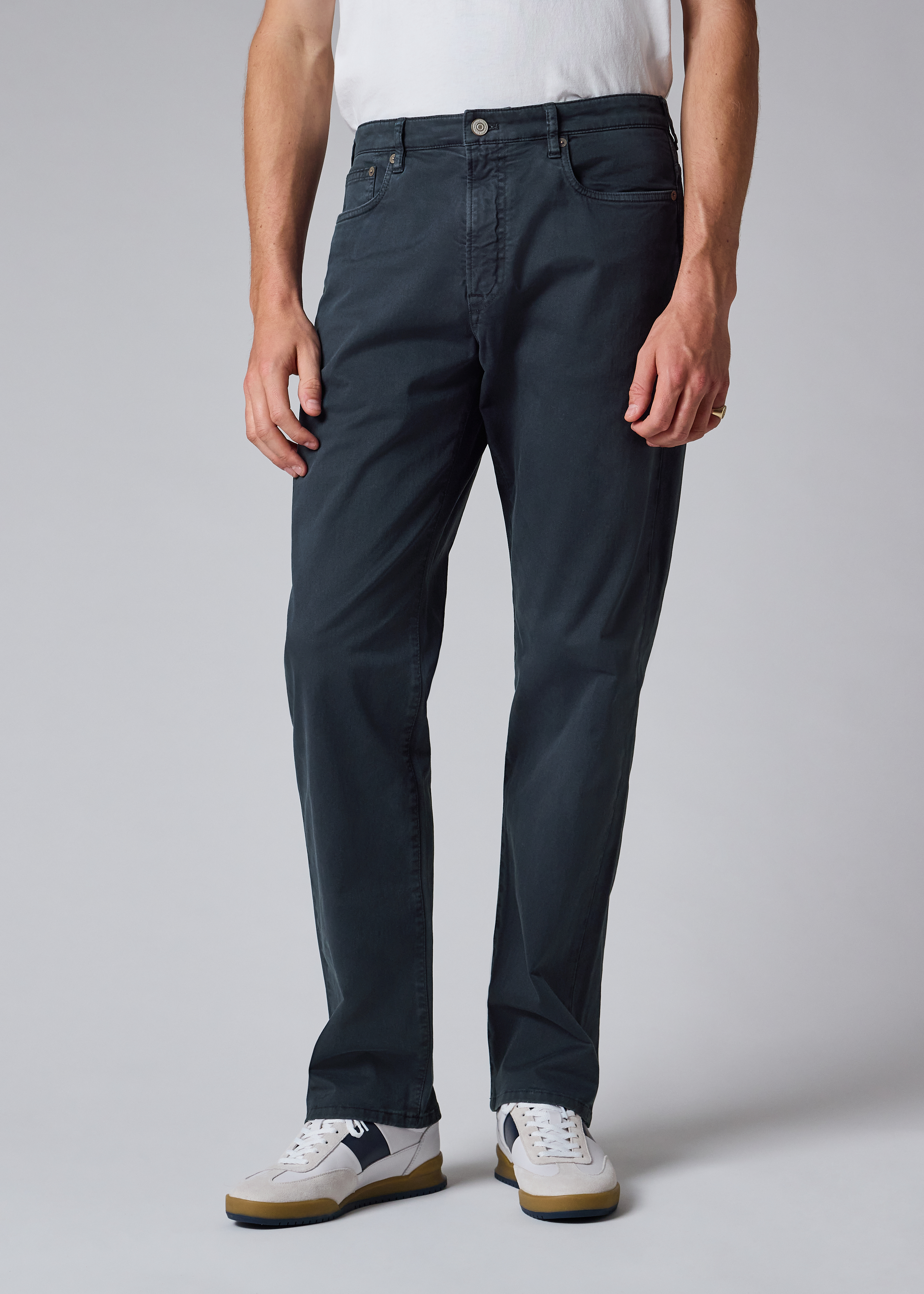 Relaxed Tapered-Fit Navy Cotton-Twill Trousers thumbnail 2
