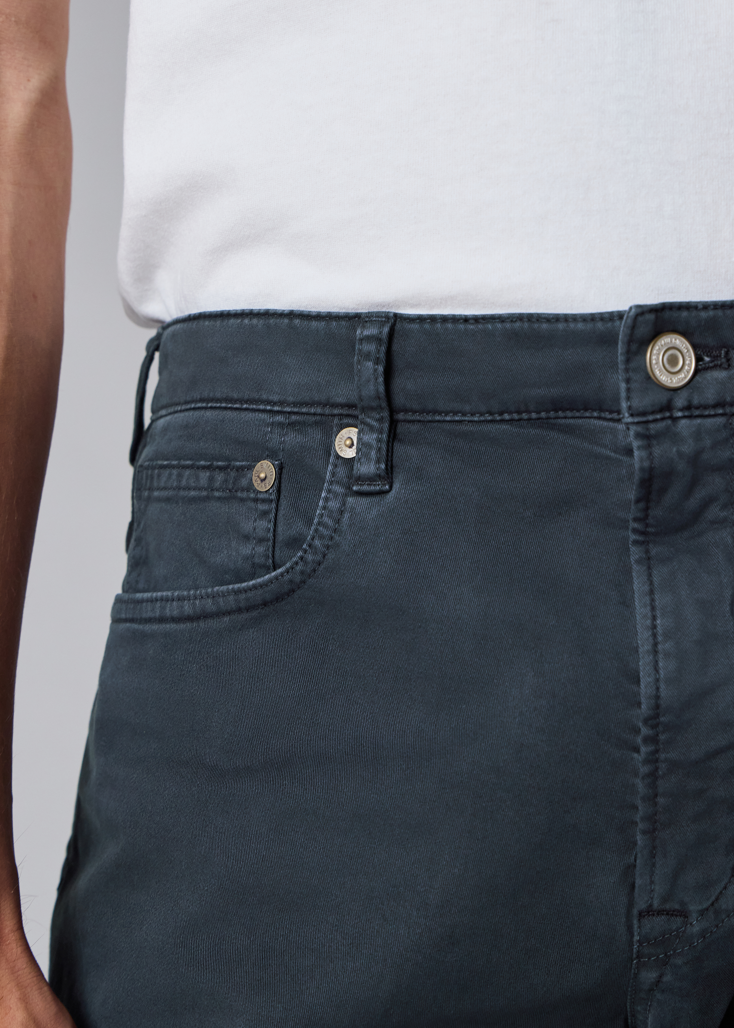 Relaxed Tapered-Fit Navy Cotton-Twill Trousers thumbnail 6