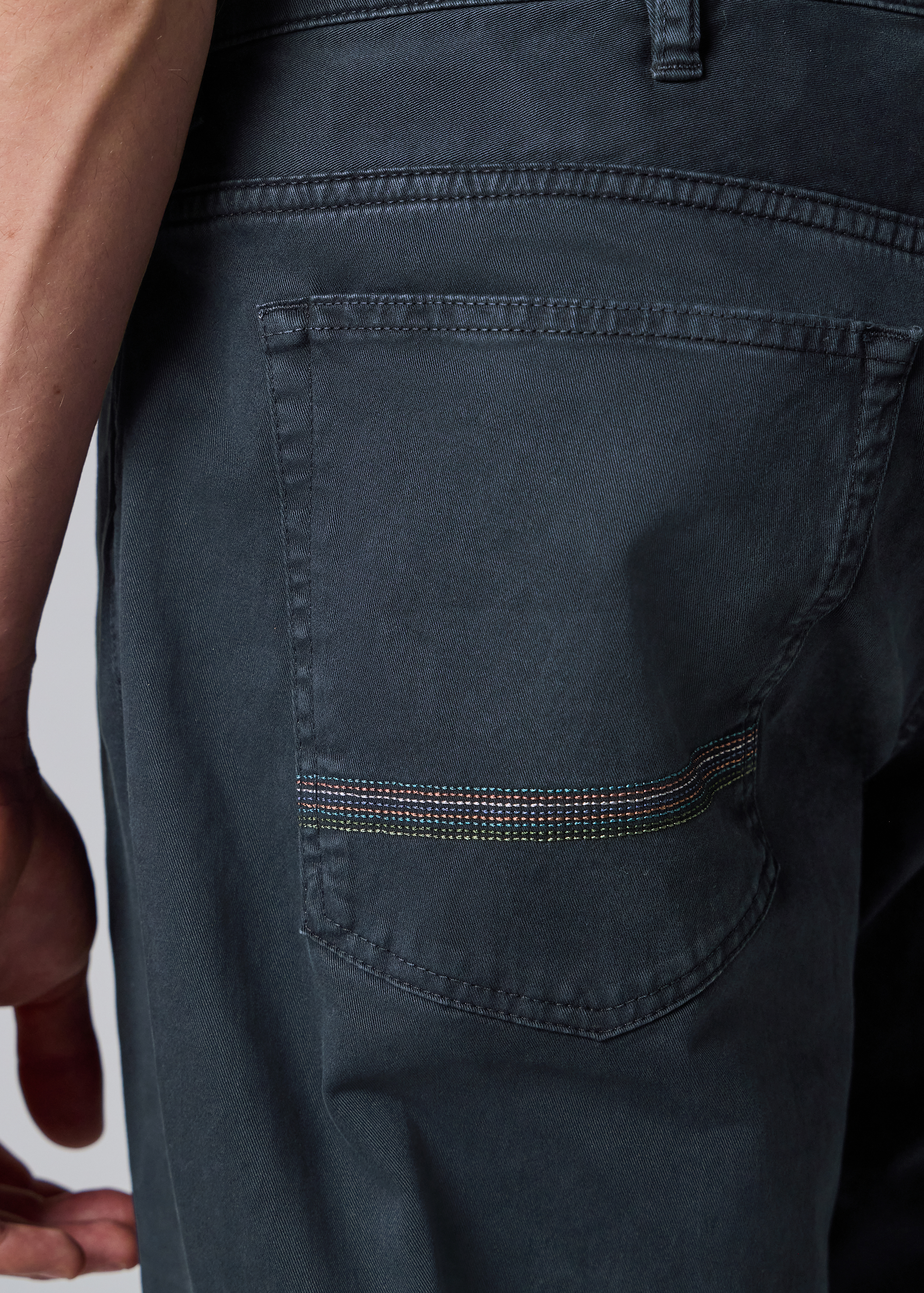 Relaxed Tapered-Fit Navy Cotton-Twill Trousers thumbnail 8