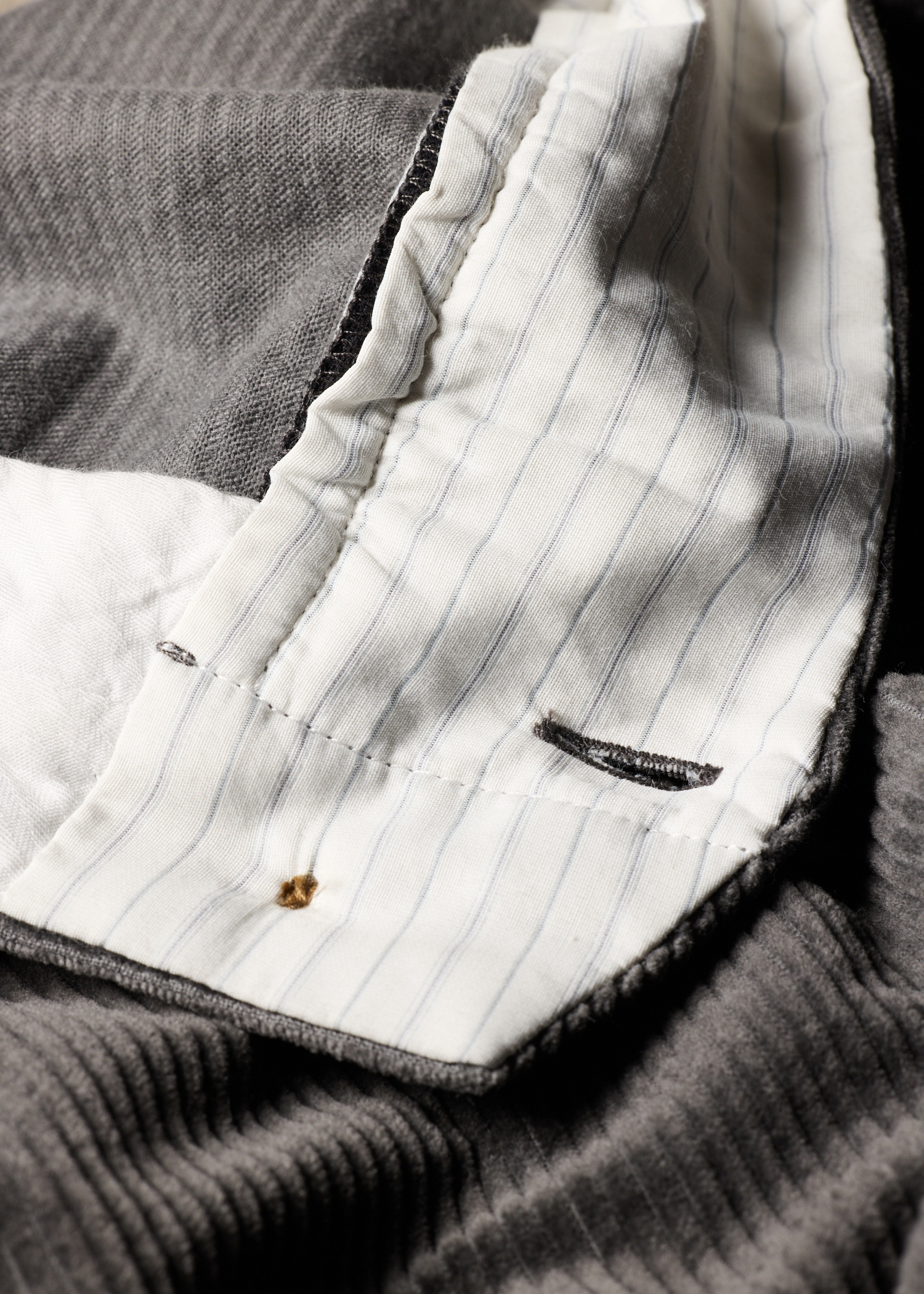 Relaxed-Fit Dark Grey Corduroy Trousers thumbnail 4