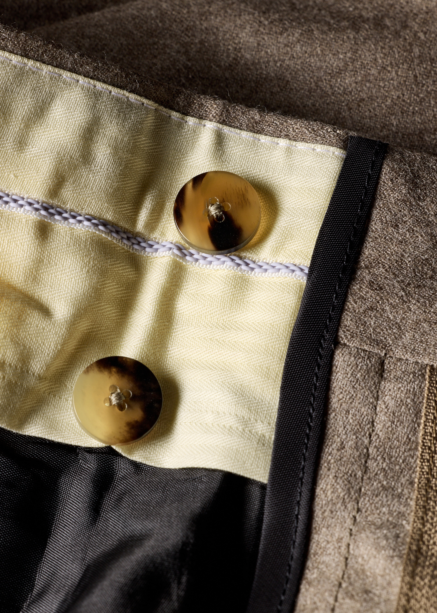 The Brierley - Light Beige Wool-Cashmere Flannel Trousers thumbnail 3