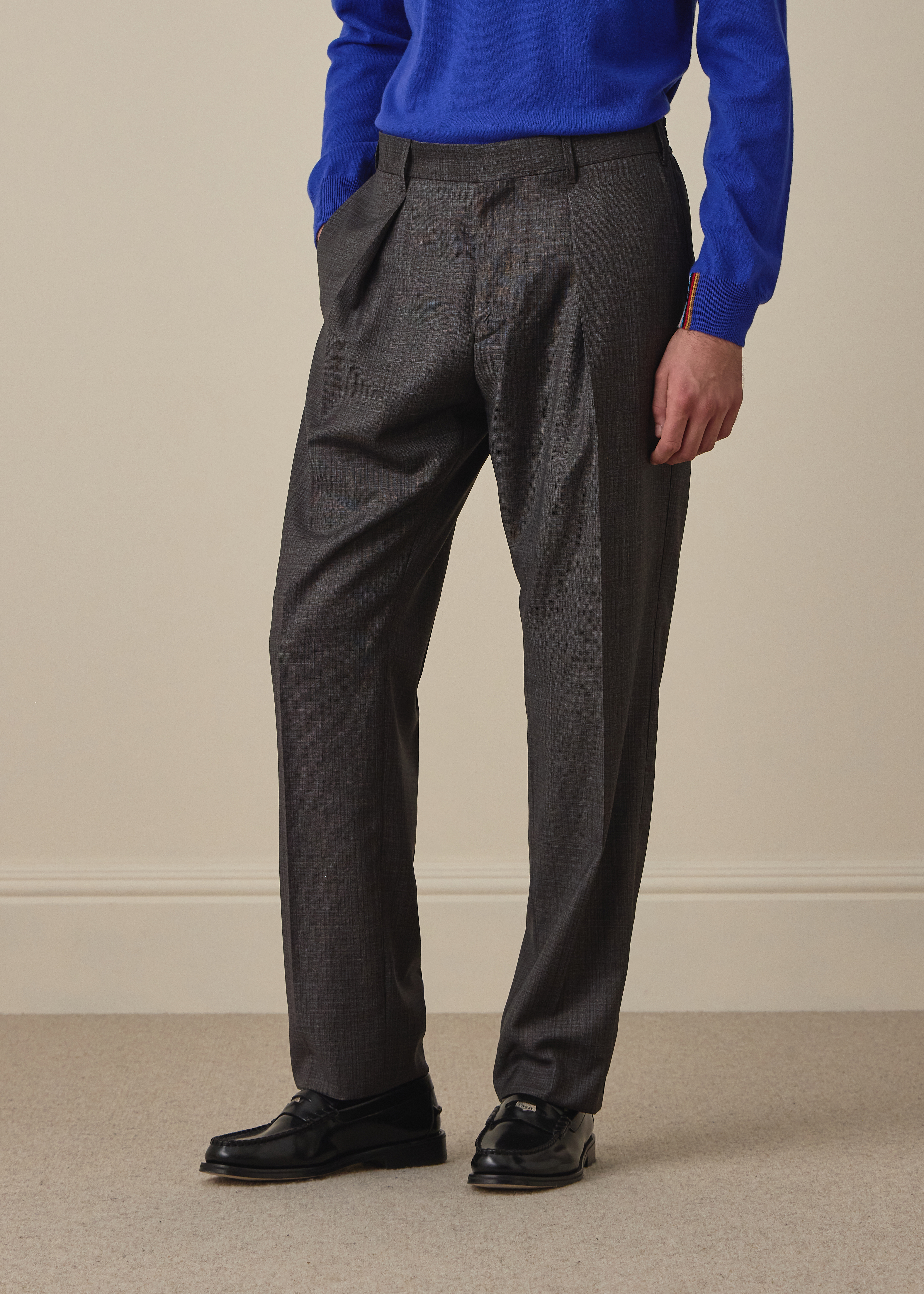 Charcoal Sharkskin Check Double-Breasted Two-Piece Suit thumbnail 6